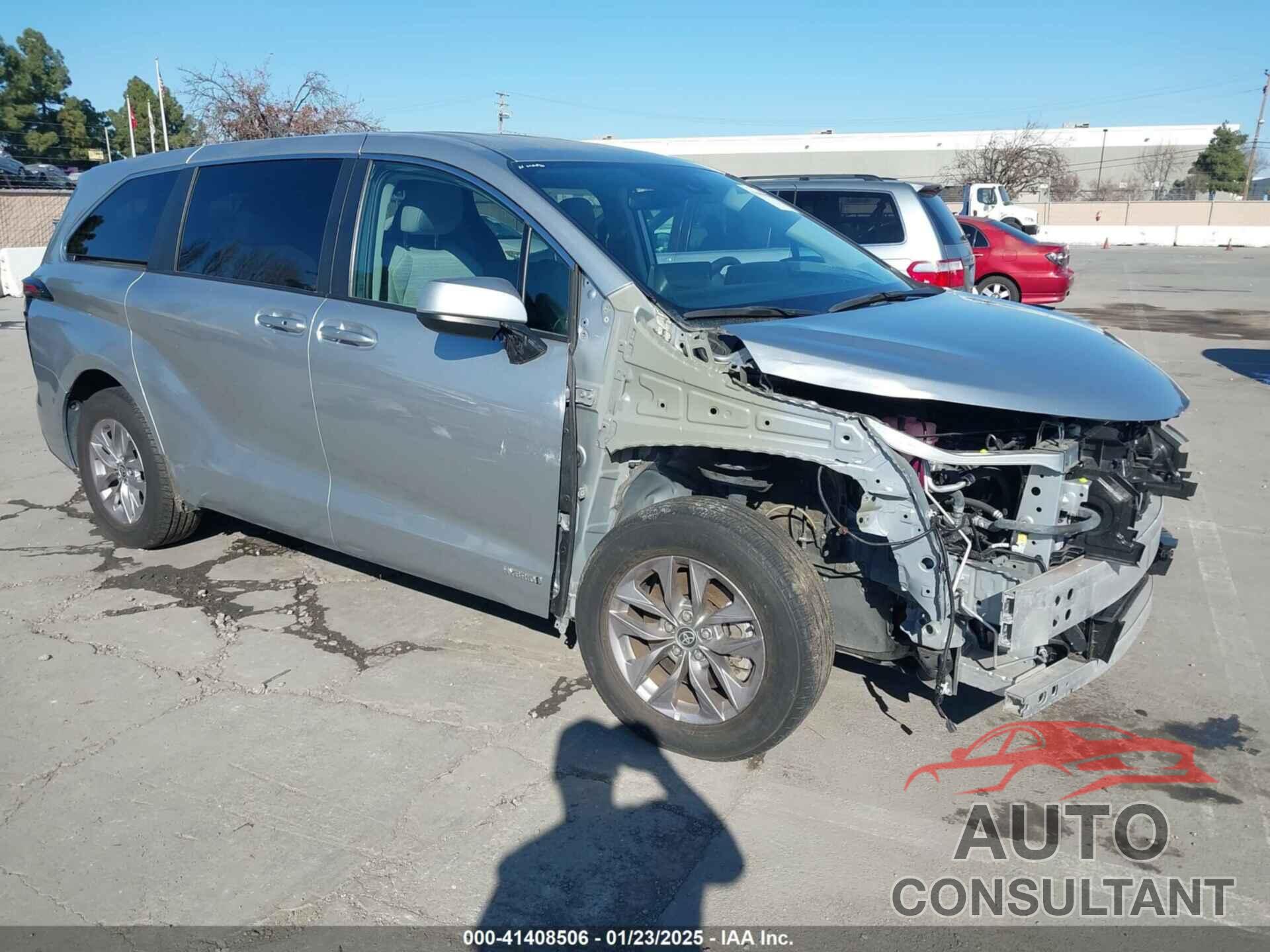 TOYOTA SIENNA 2021 - 5TDKRKEC5MS057780