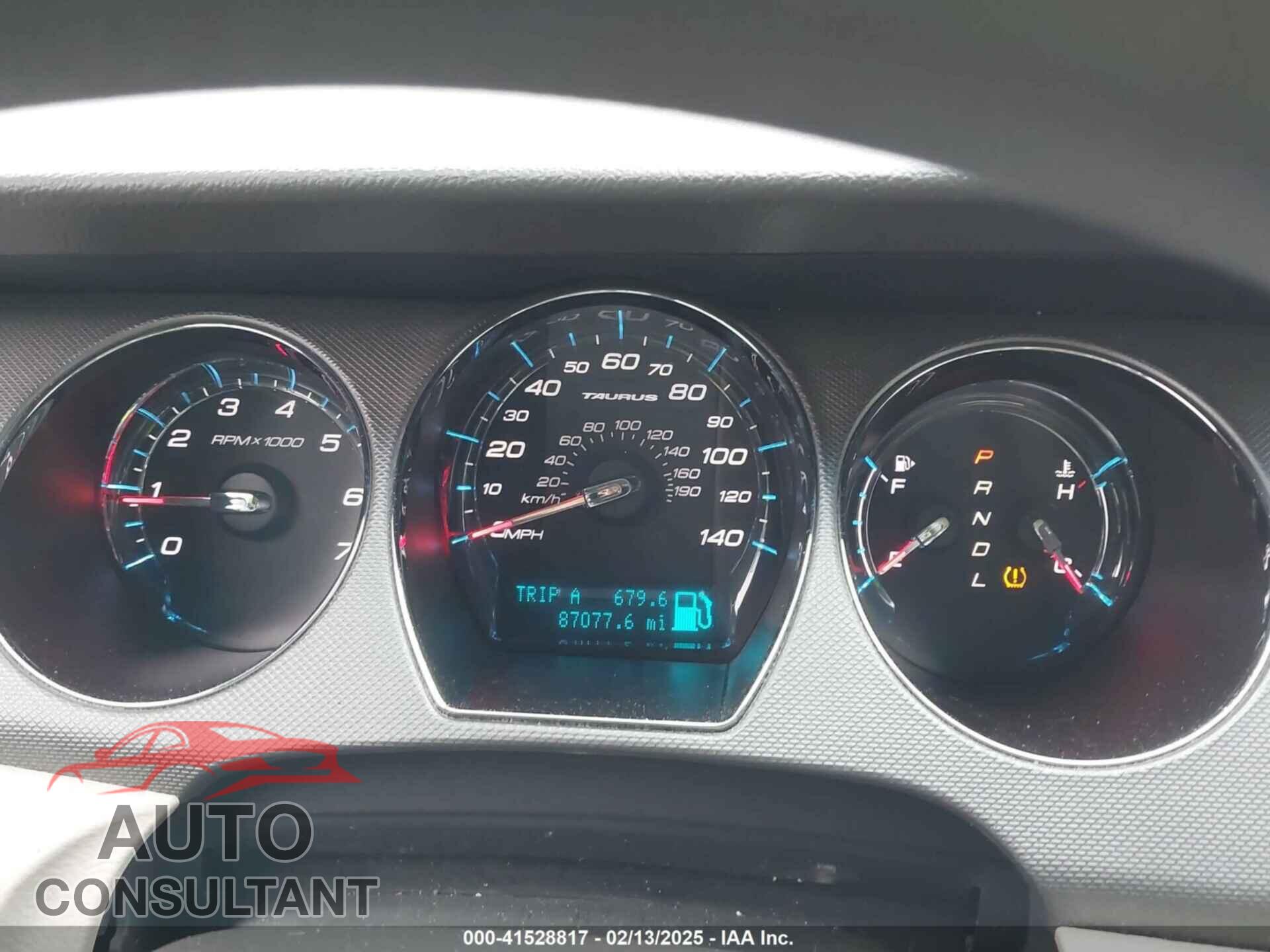 FORD TAURUS 2010 - 1FAHP2DW0AG139035