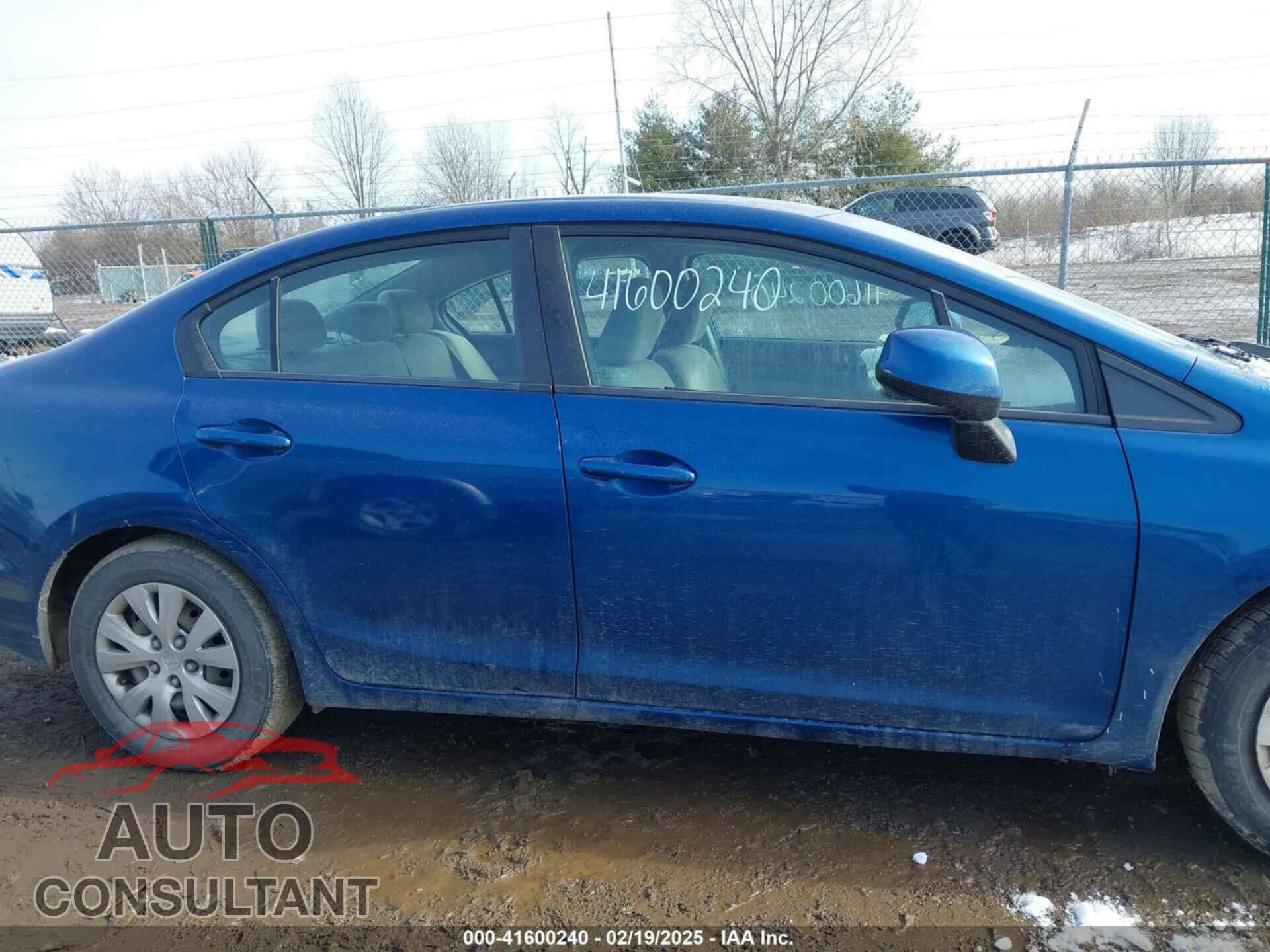 HONDA CIVIC 2012 - 19XFB2F58CE063510