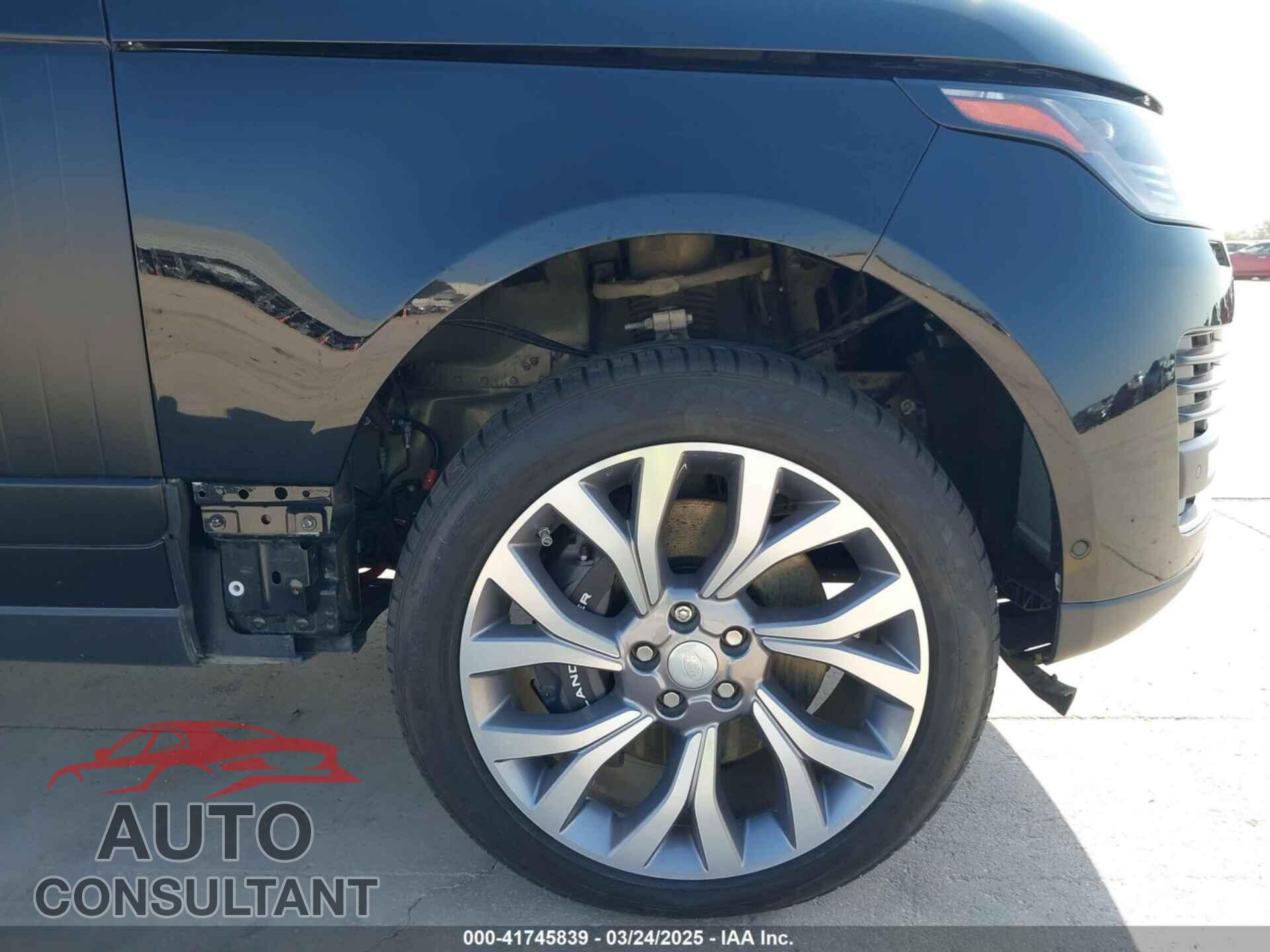 LAND ROVER RANGE ROVER 2019 - SALGS2SV9KA552826