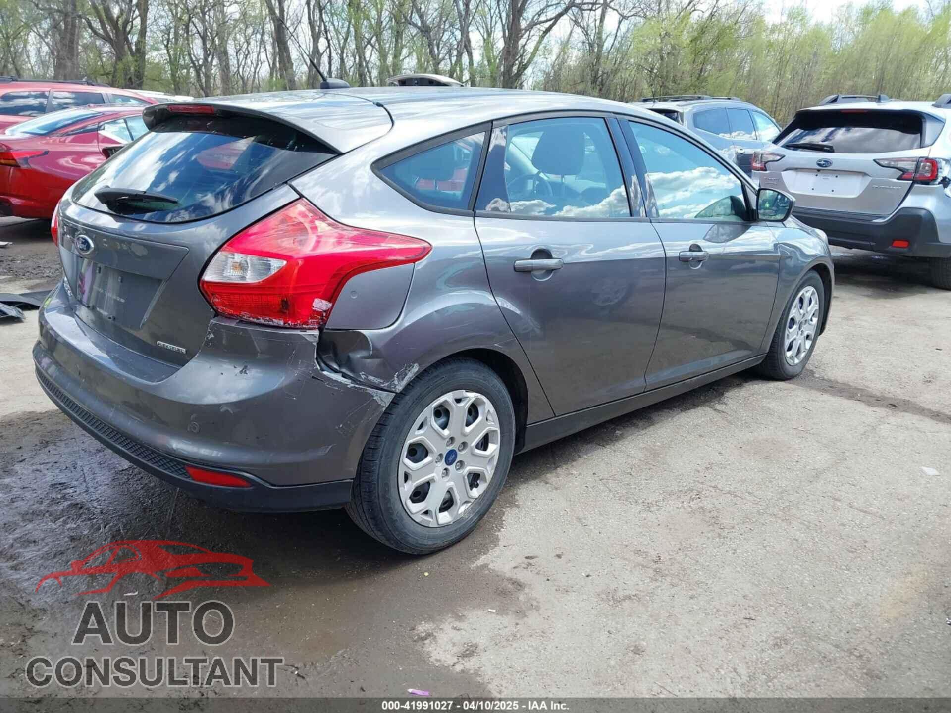 FORD FOCUS 2012 - 1FAHP3K23CL366574