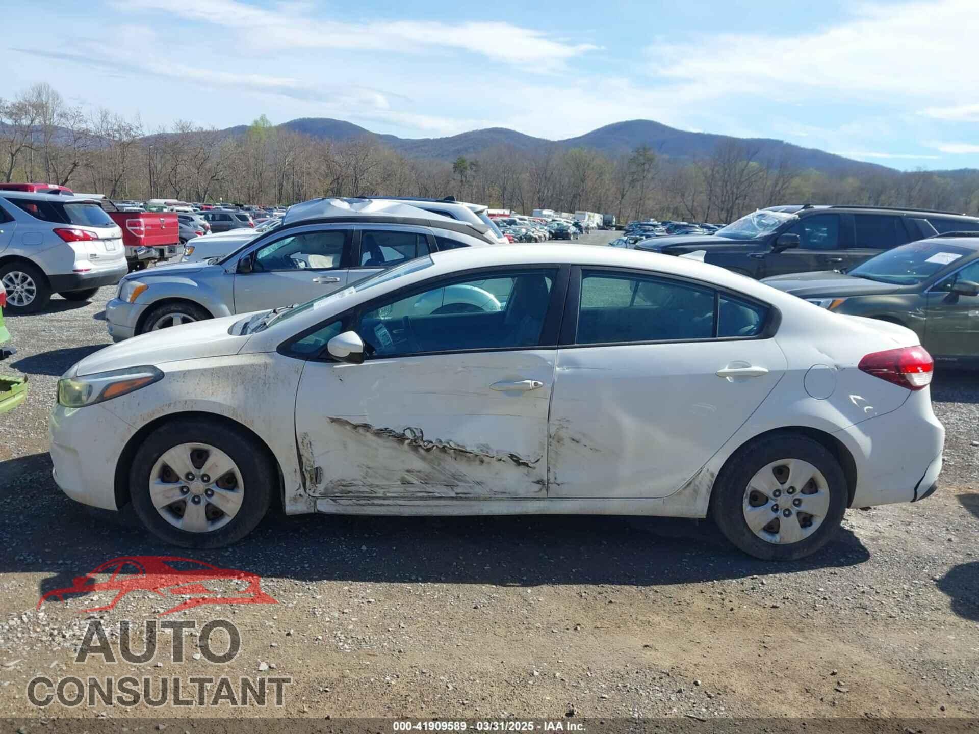 KIA FORTE 2017 - 3KPFK4A79HE076858