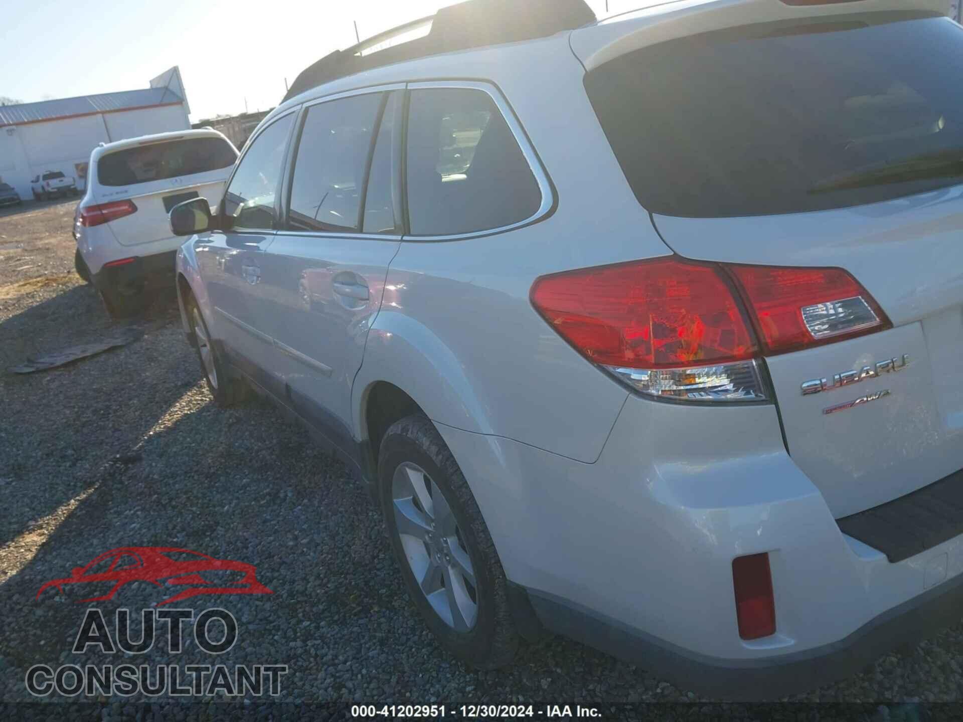 SUBARU OUTBACK 2013 - 4S4BRCBC5D3298360