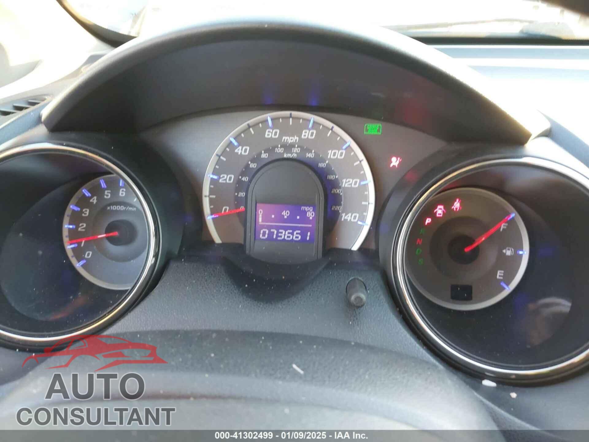 HONDA FIT 2013 - JHMGE8H58DC007473
