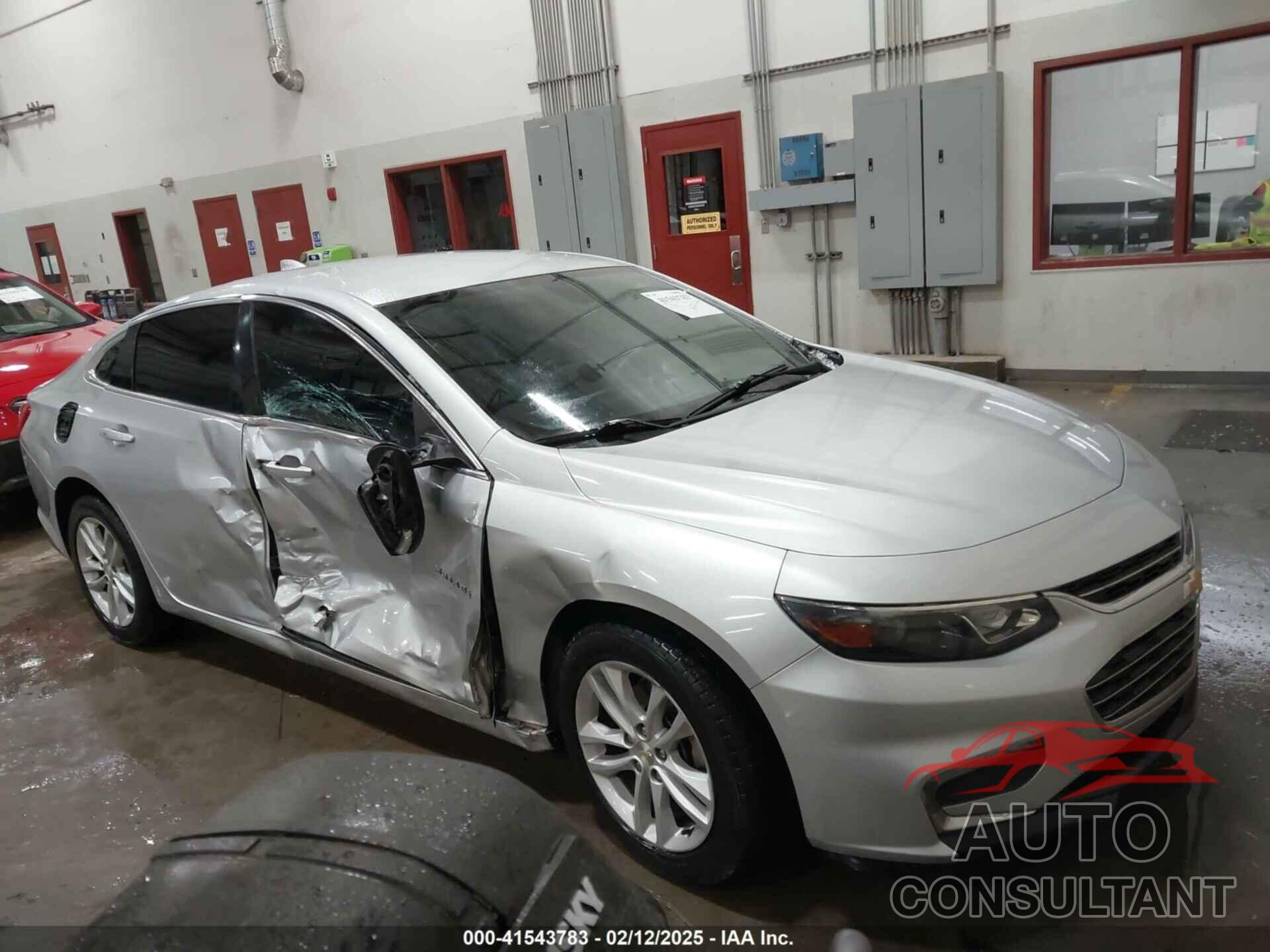 CHEVROLET MALIBU 2016 - 1G1ZE5ST4GF305885