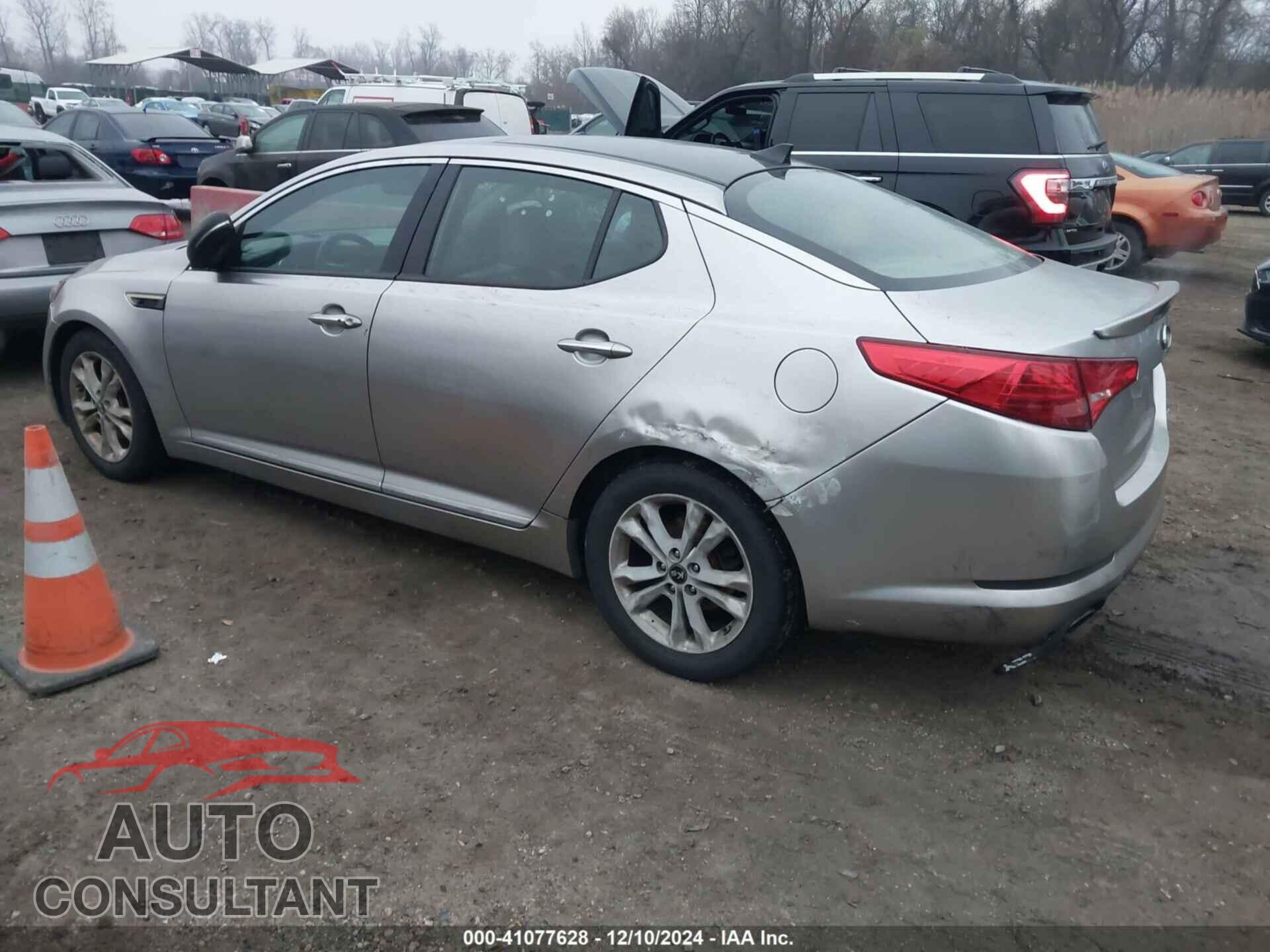 KIA OPTIMA 2011 - KNAGN4A73B5087575