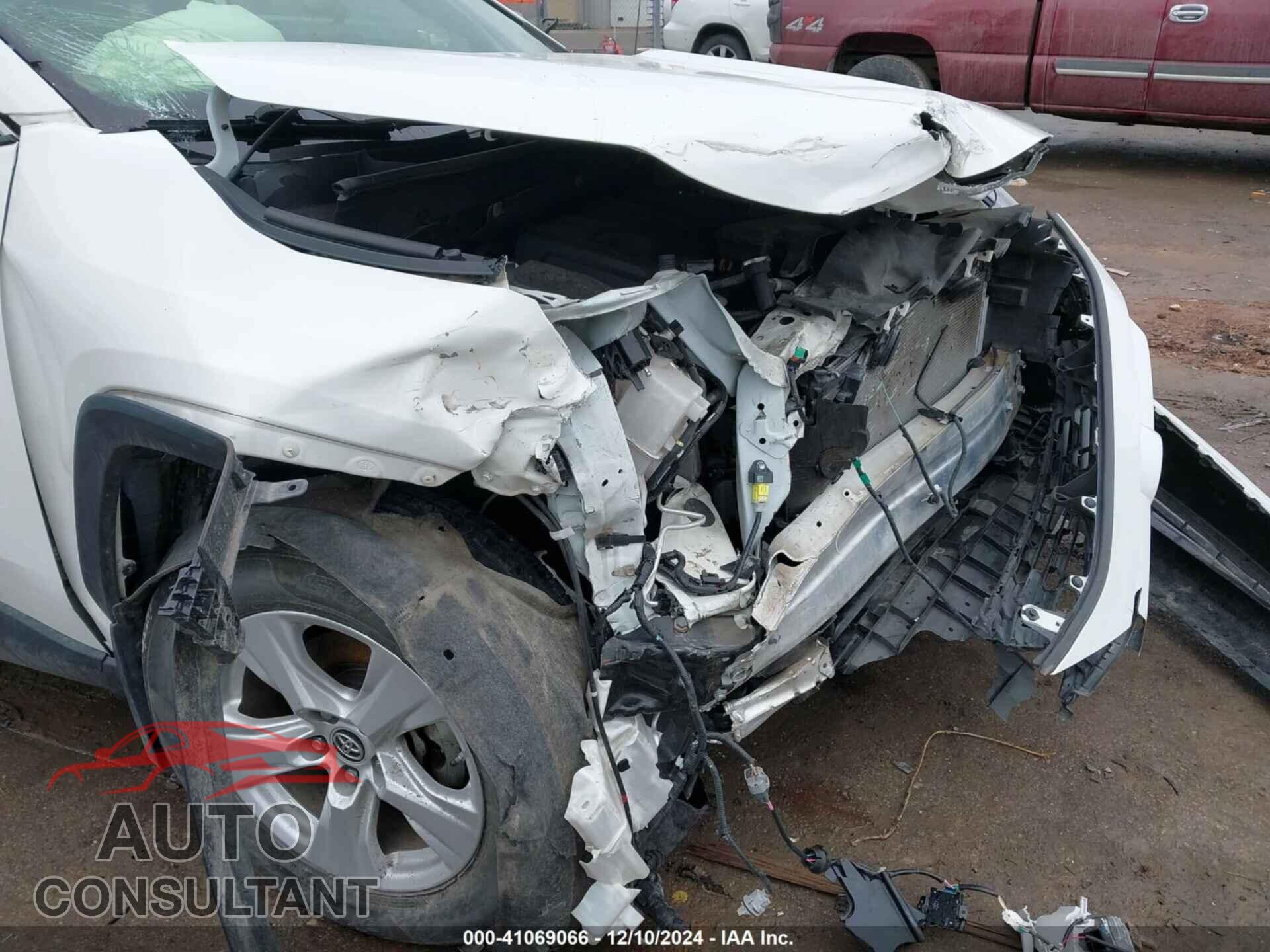 TOYOTA RAV4 2019 - JTMP1RFV7KD037433