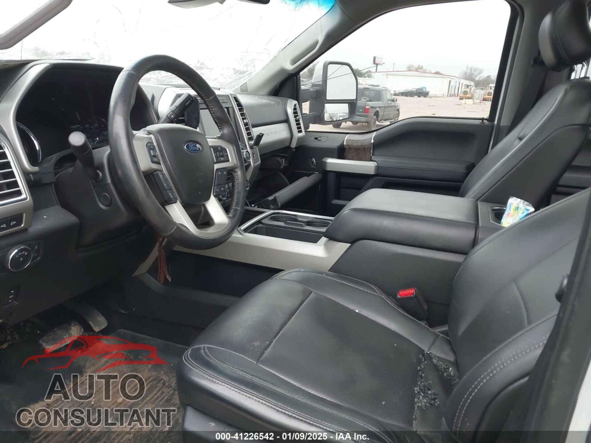 FORD F-350 2017 - 1FT8W3BT8HEE64307