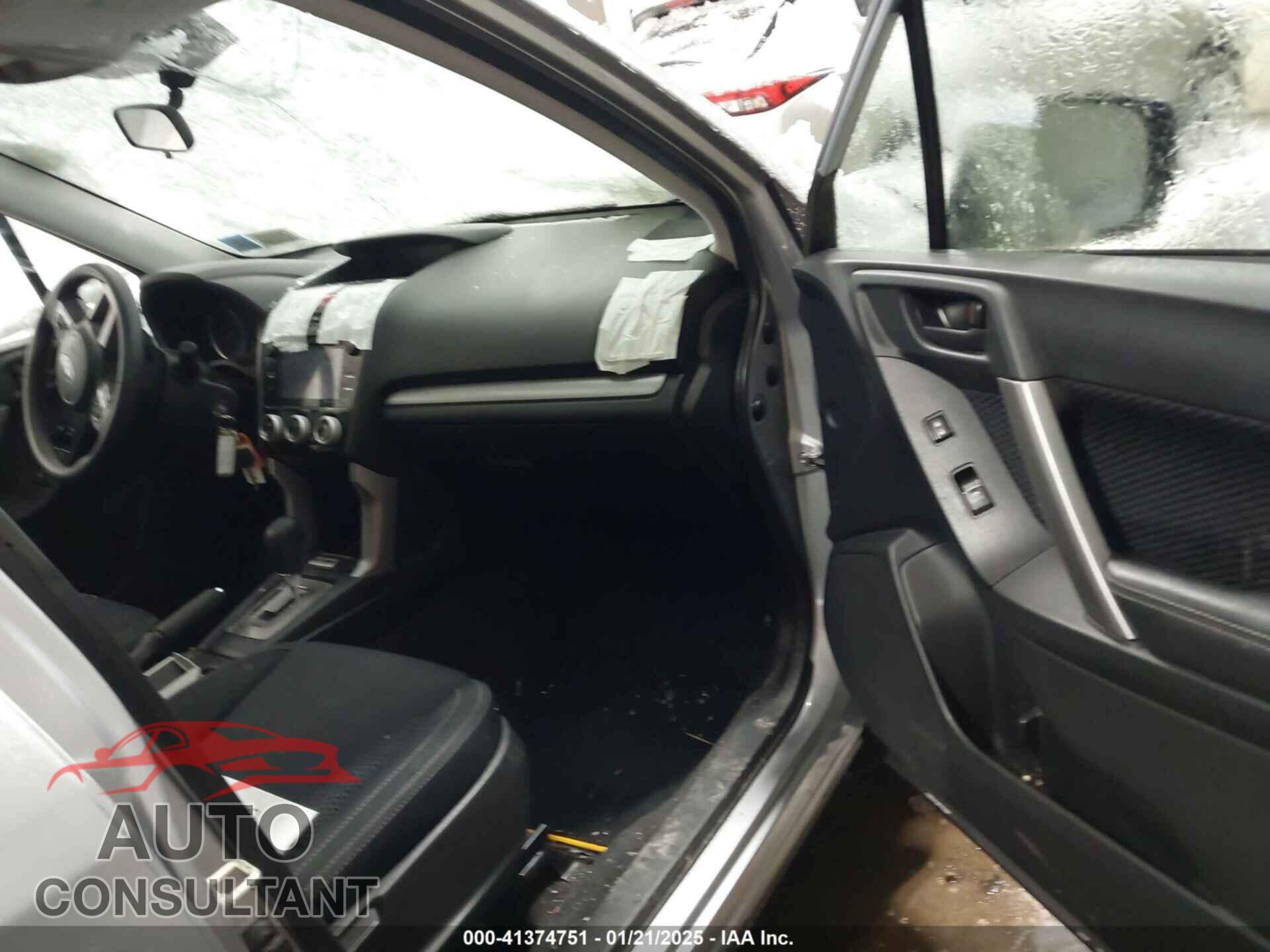SUBARU FORESTER 2017 - JF2SJAECXHH533664