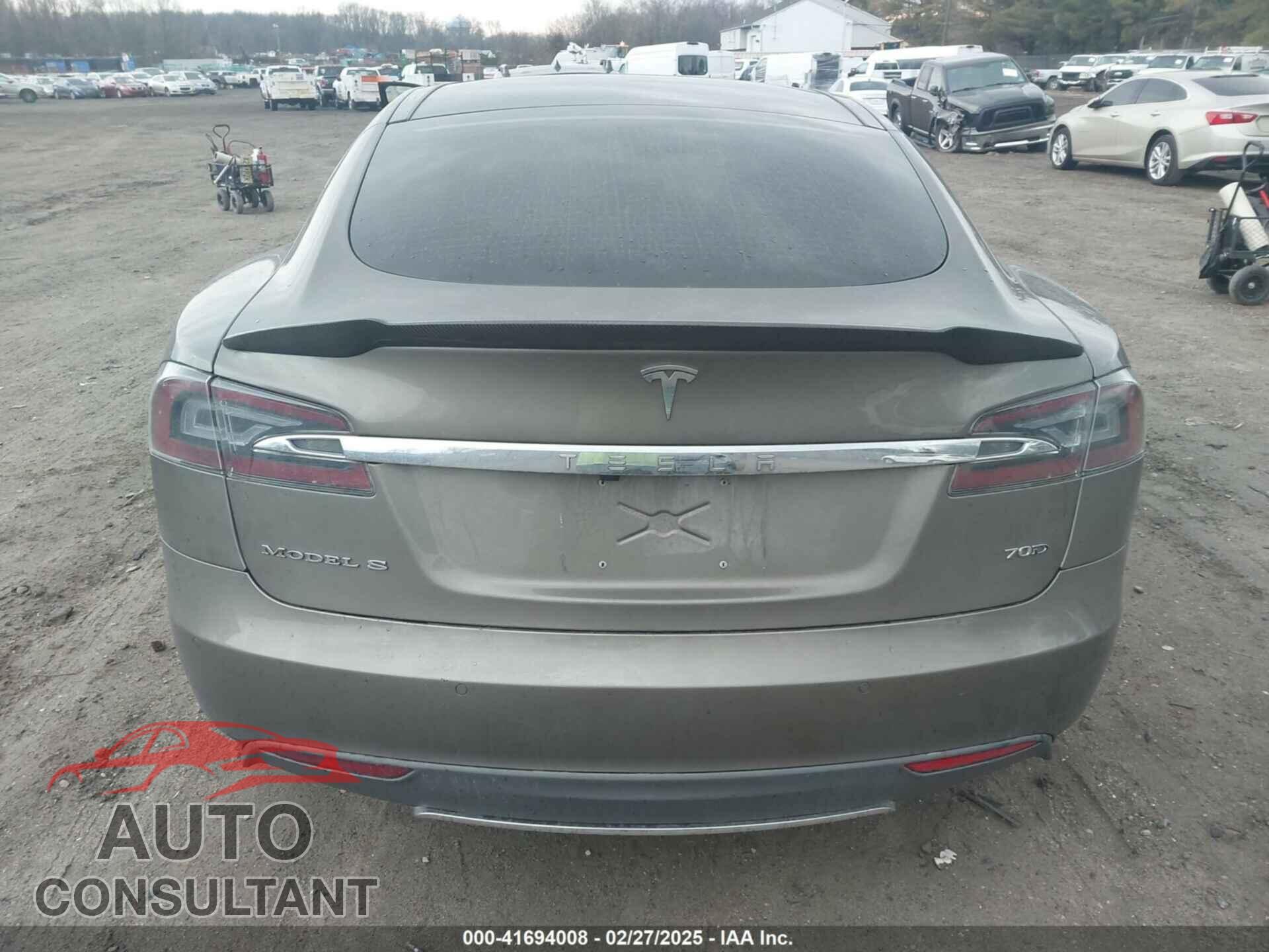 TESLA MODEL S 2015 - 5YJSA1E22FF109558