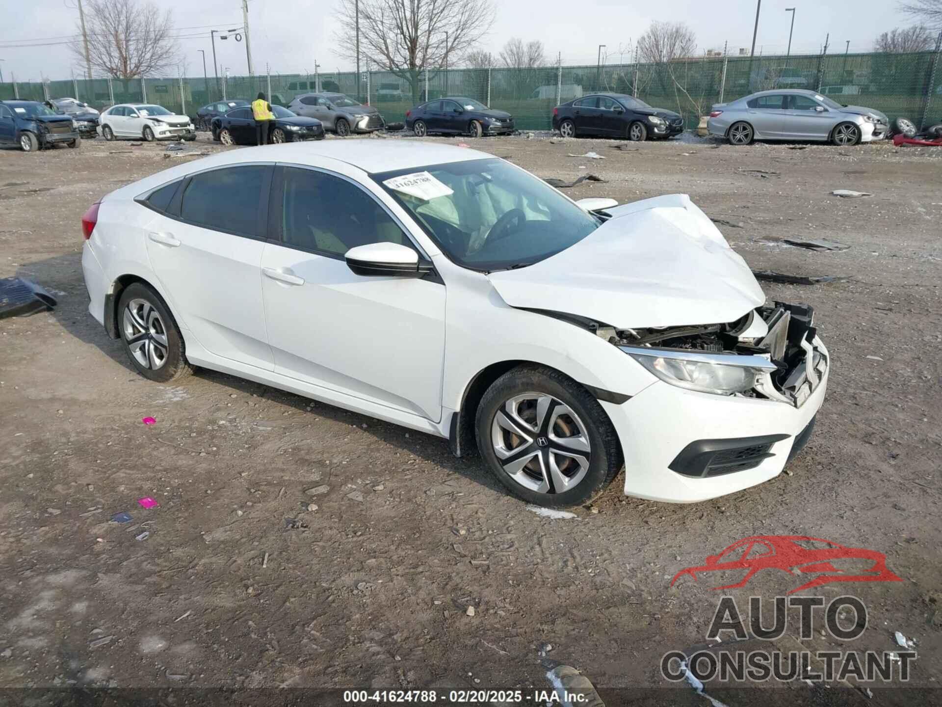 HONDA CIVIC 2018 - 2HGFC2F56JH533615