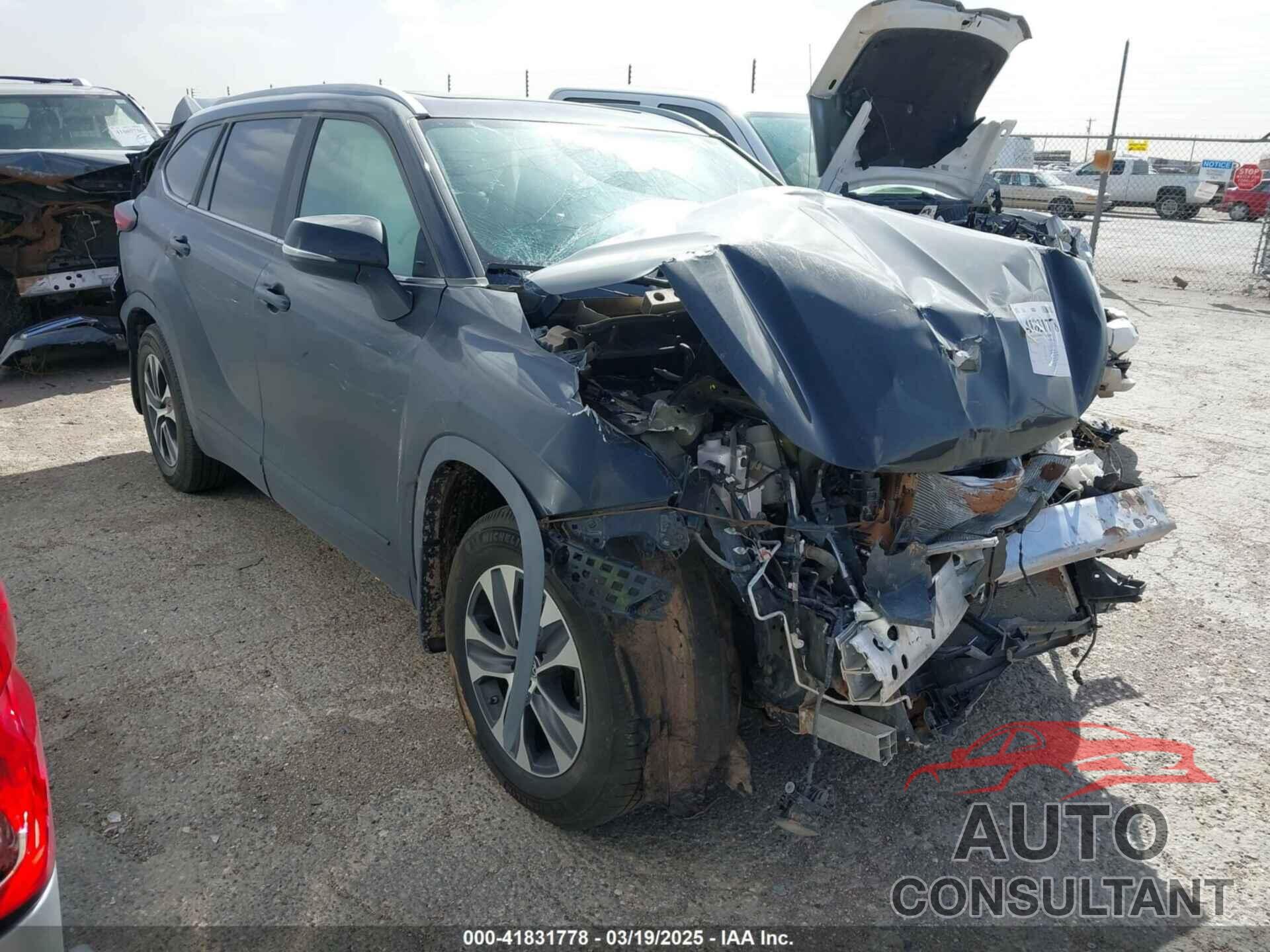 TOYOTA HIGHLANDER 2023 - 5TDKDRAHXPS001167