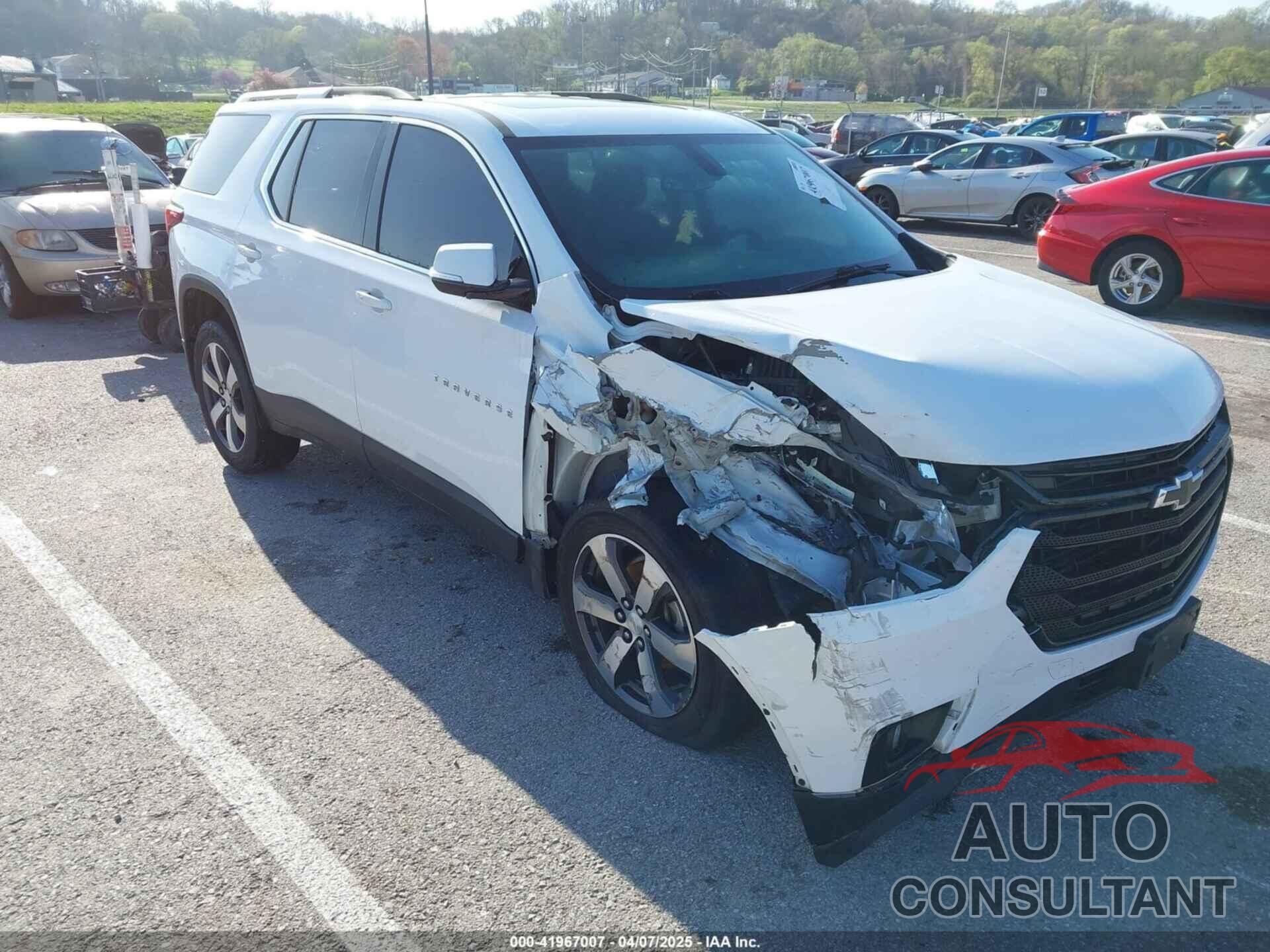 CHEVROLET TRAVERSE 2018 - 1GNERHKW6JJ284328
