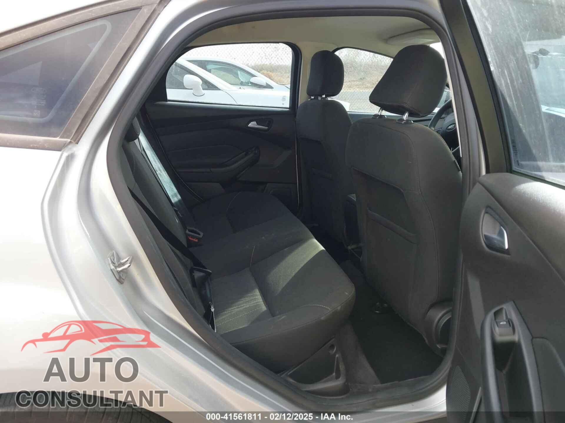 FORD FOCUS 2016 - 1FADP3F29GL326918