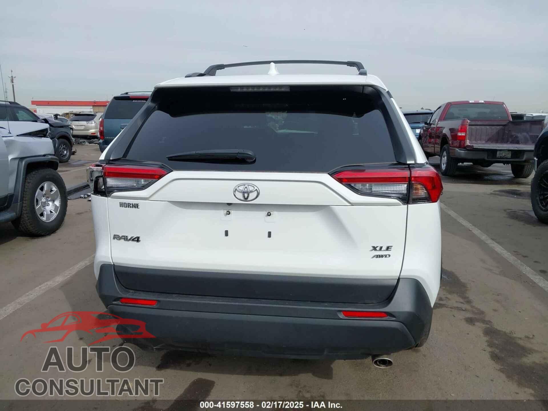 TOYOTA RAV4 2021 - JTMP1RFV8MD084781