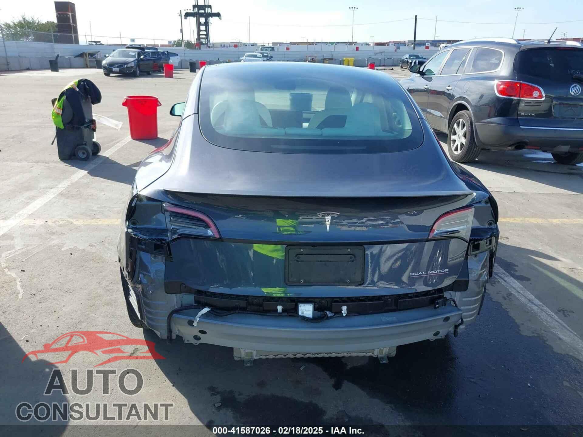 TESLA MODEL 3 2023 - 5YJ3E1EC4PF705449