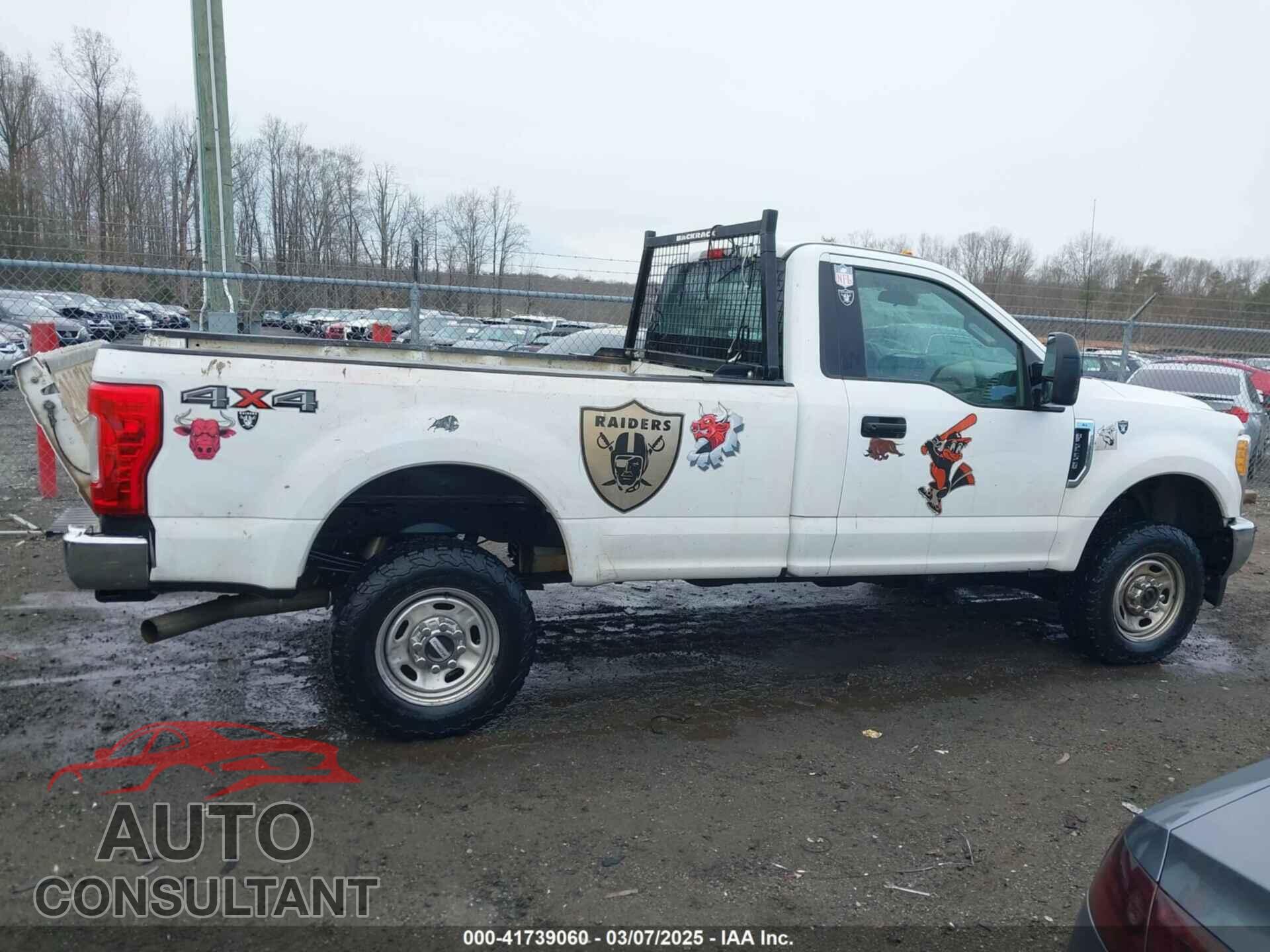 FORD F-250 2017 - 1FTBF2B60HEC06678