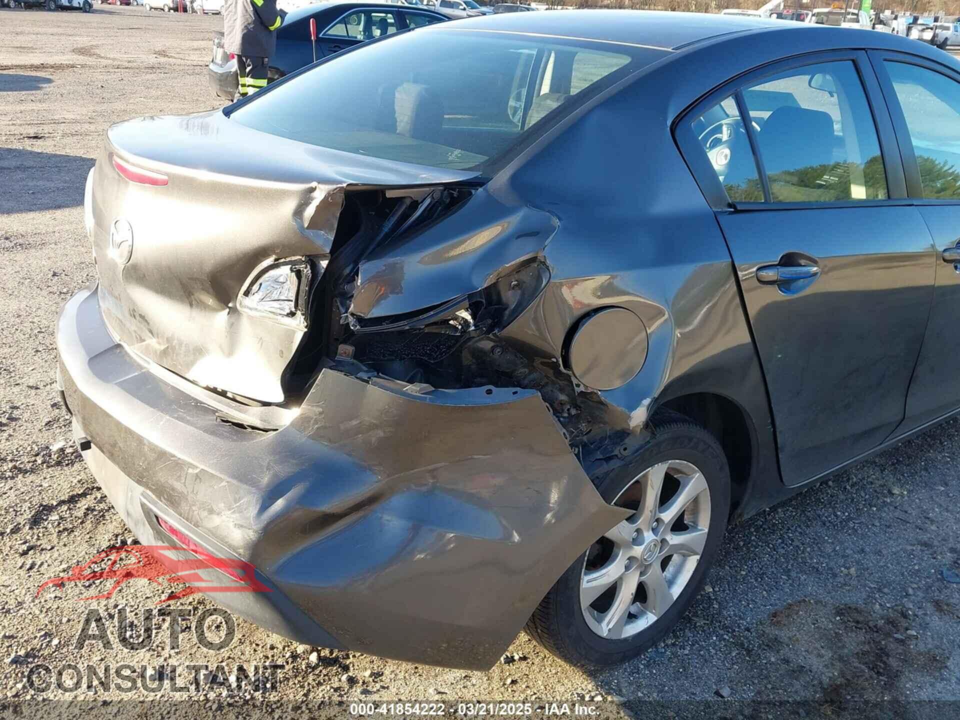 MAZDA MAZDA3 2010 - JM1BL1SG2A1314938
