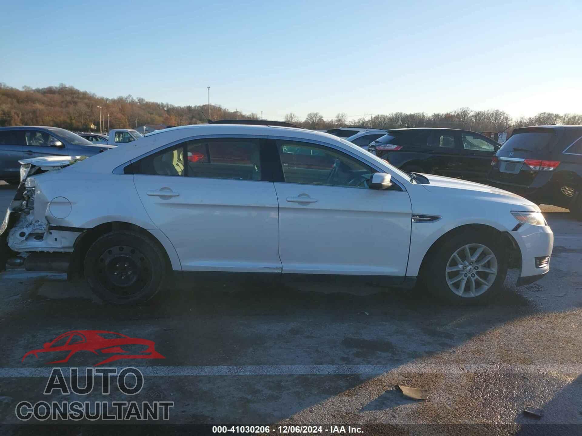 FORD TAURUS 2013 - 1FAHP2E84DG166582