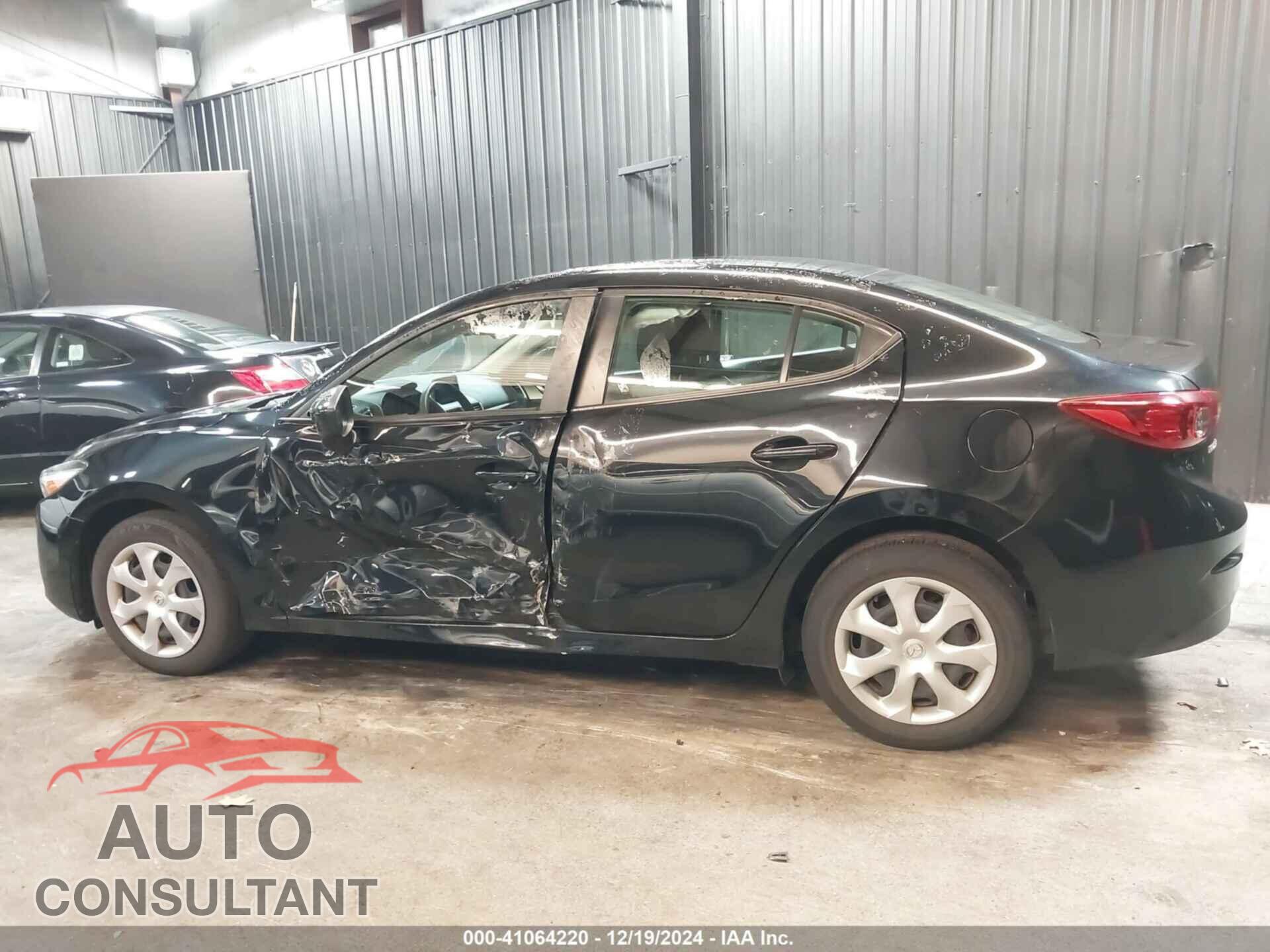 MAZDA MAZDA3 2017 - 3MZBN1U79HM118786