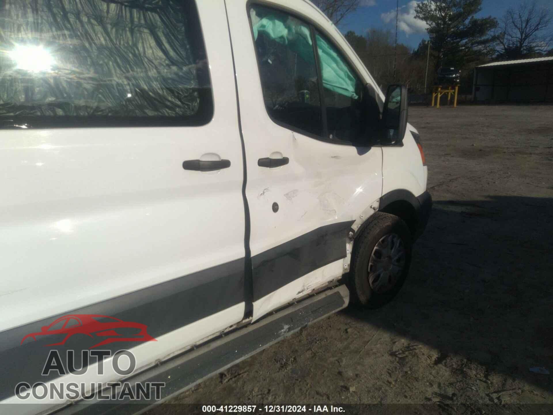 FORD TRANSIT-250 2019 - 1FTYR1YM2KKB52357