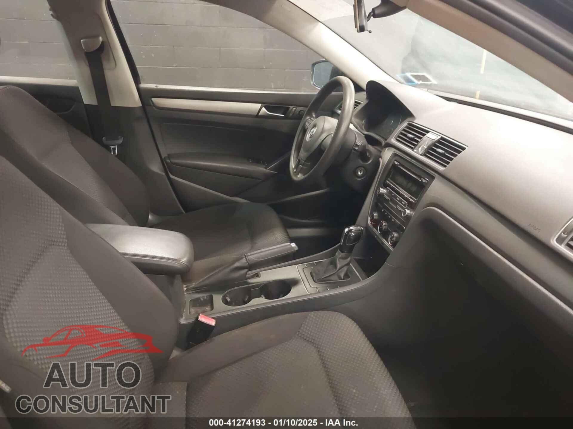 VOLKSWAGEN PASSAT 2014 - 1VWAT7A37EC032878