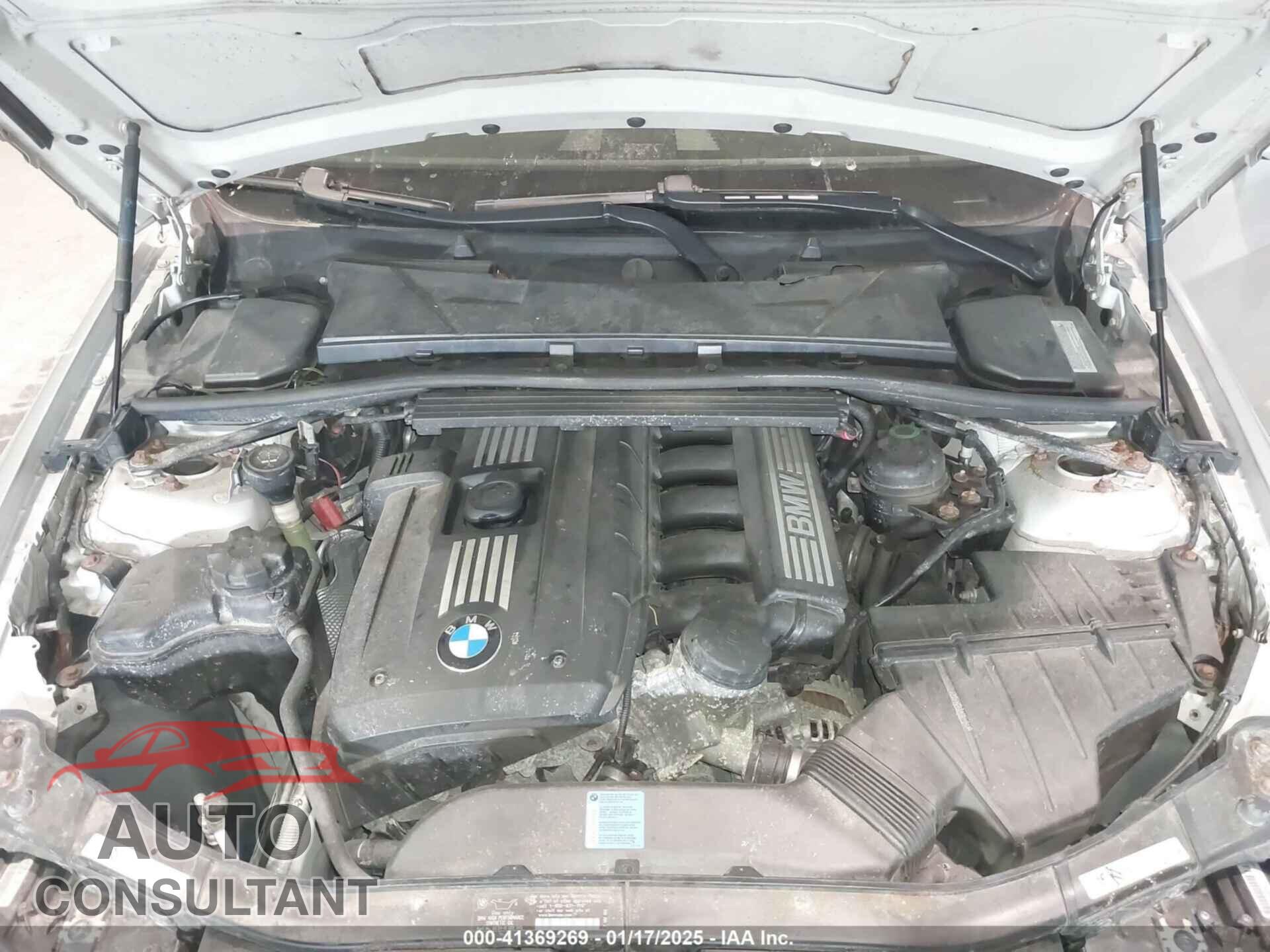 BMW 328I 2009 - WBAUU33559A540530