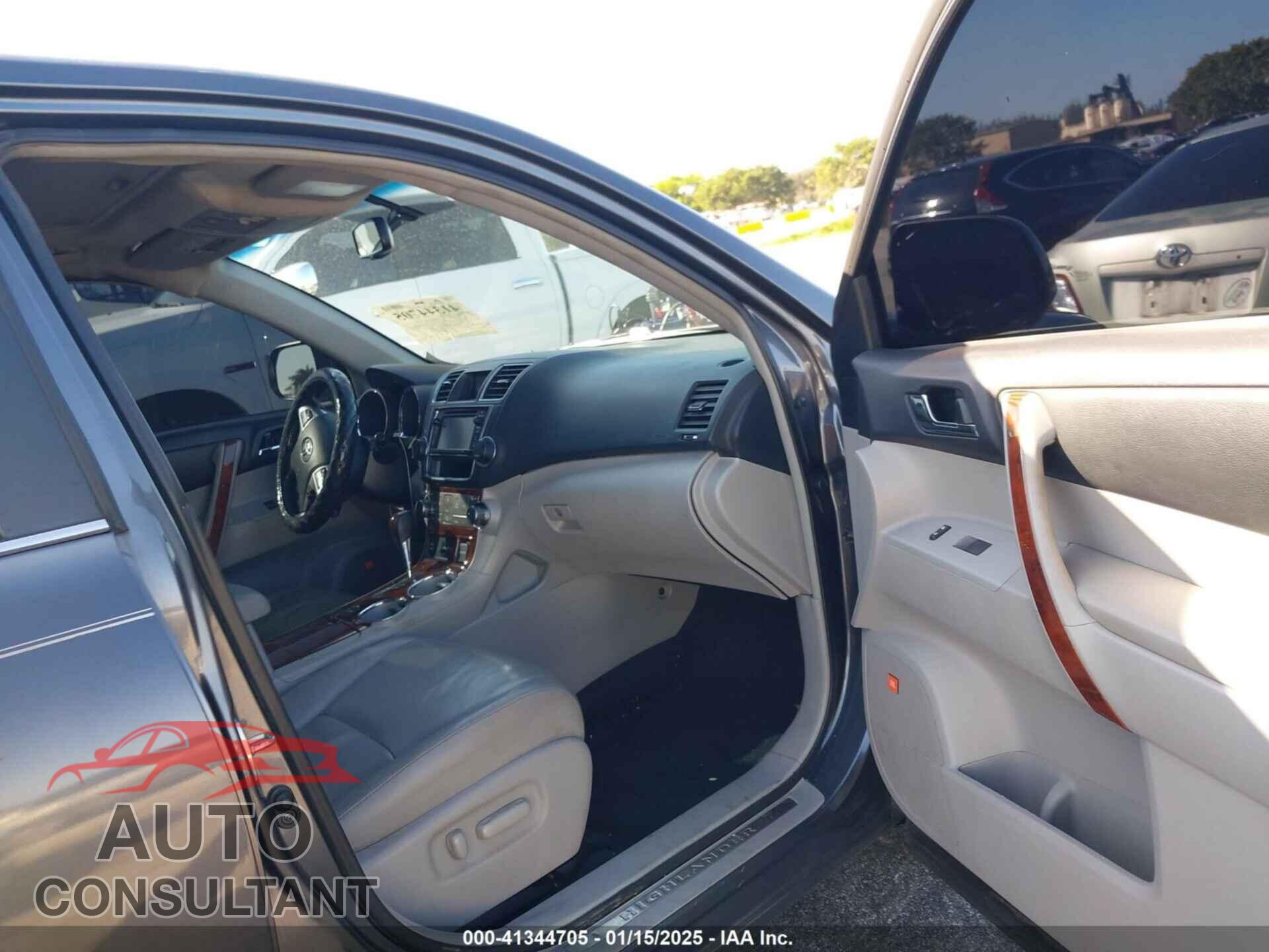 TOYOTA HIGHLANDER 2013 - 5TDYK3EH8DS128020