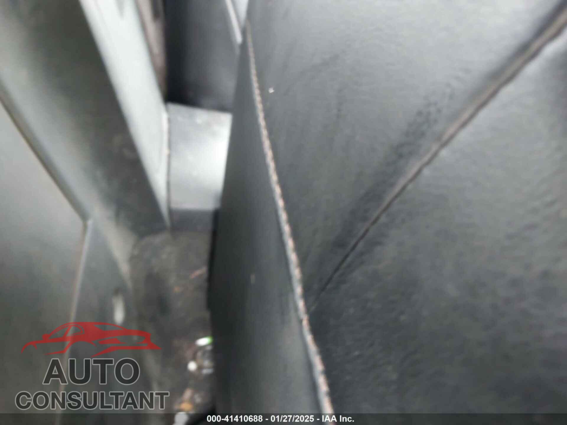 MAZDA MX-5 MIATA 2013 - JM1NC2NF6D0232193