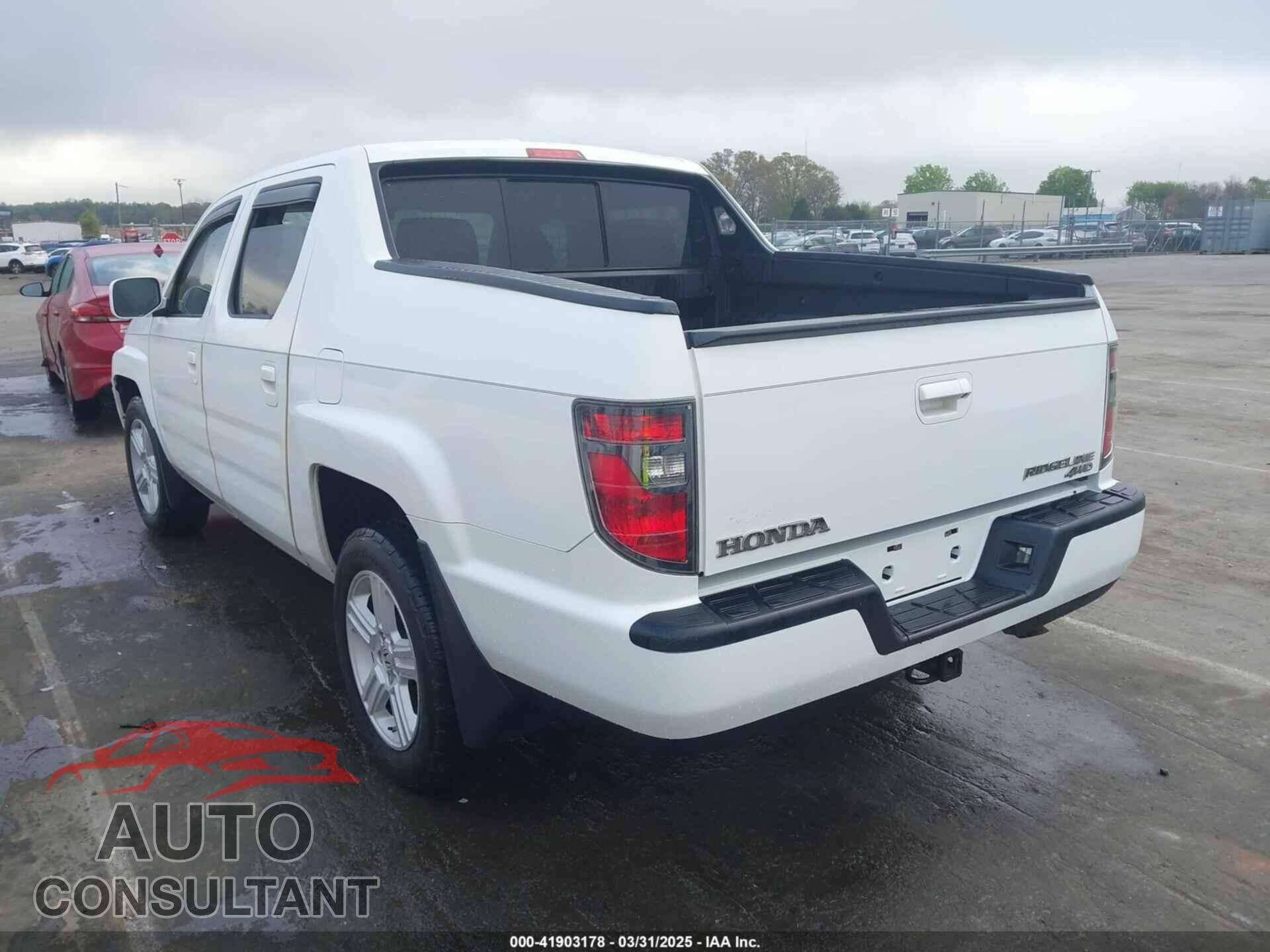 HONDA RIDGELINE 2014 - 5FPYK1F58EB011186