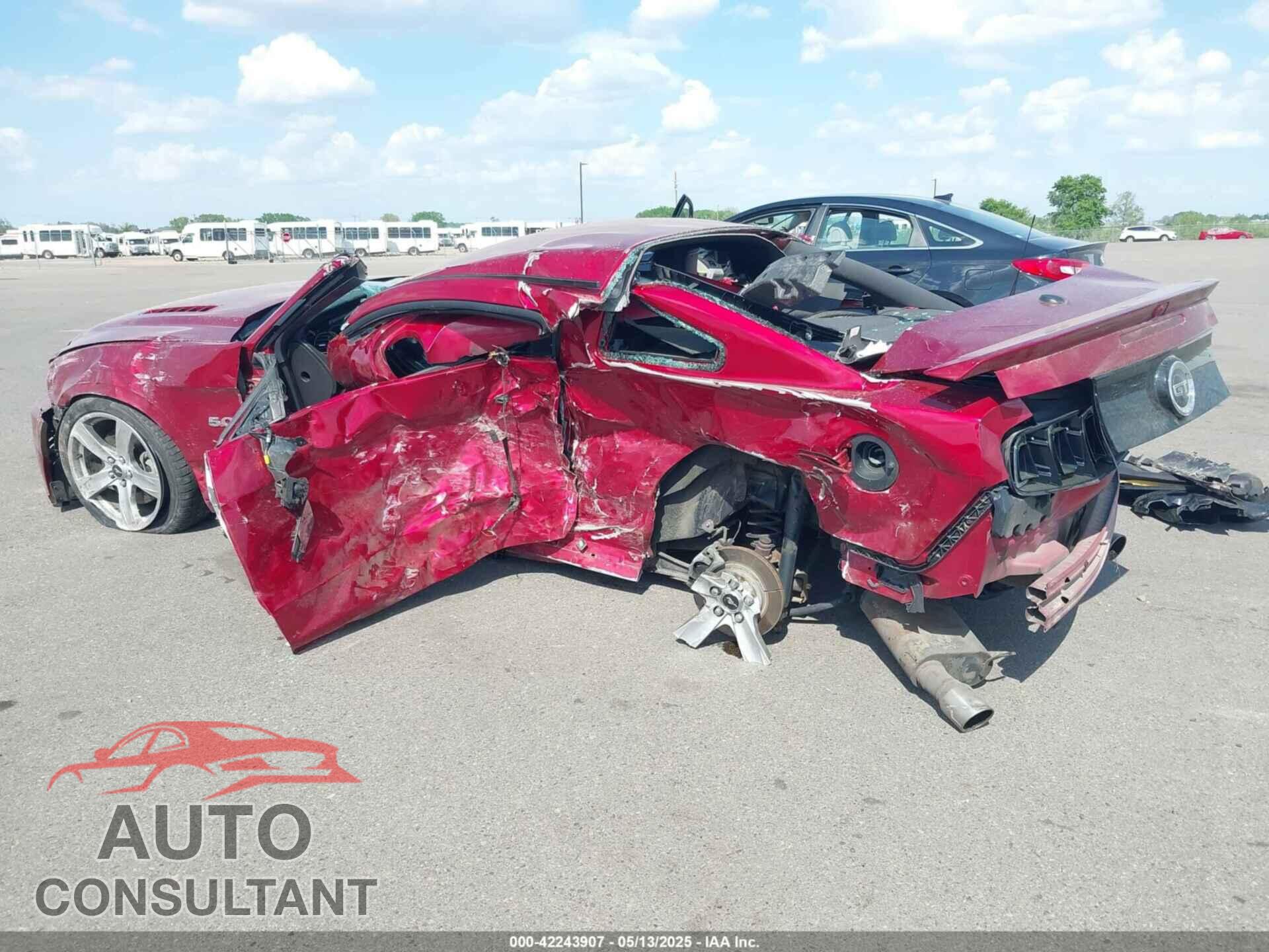 FORD MUSTANG 2014 - 1ZVBP8CF3E5241786