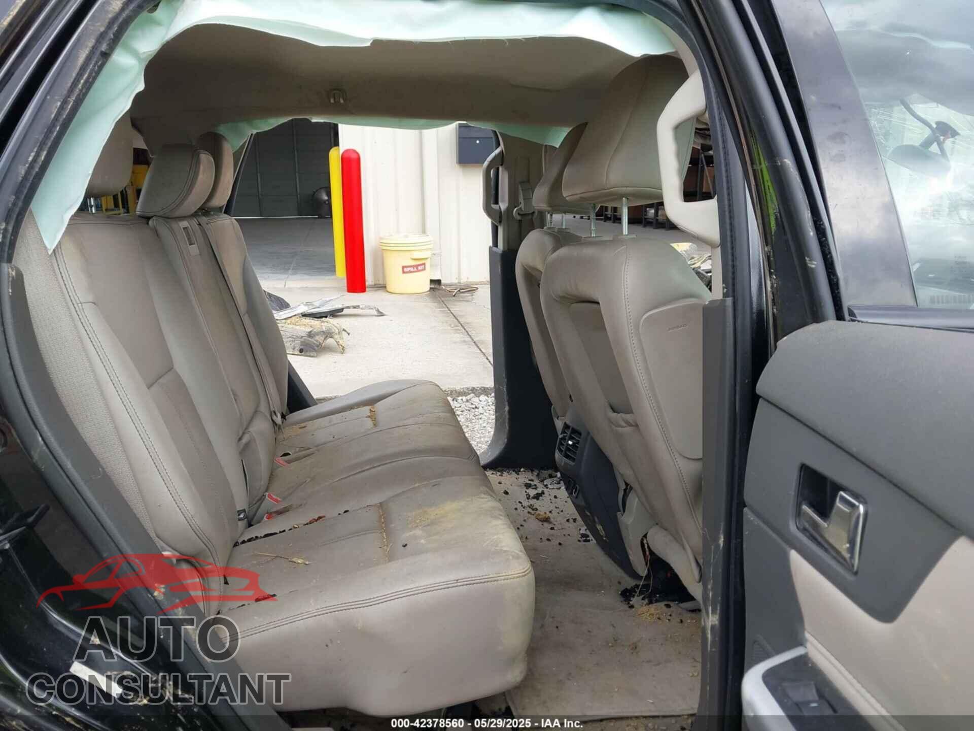 FORD EDGE 2011 - 2FMDK3JC0BBA74506