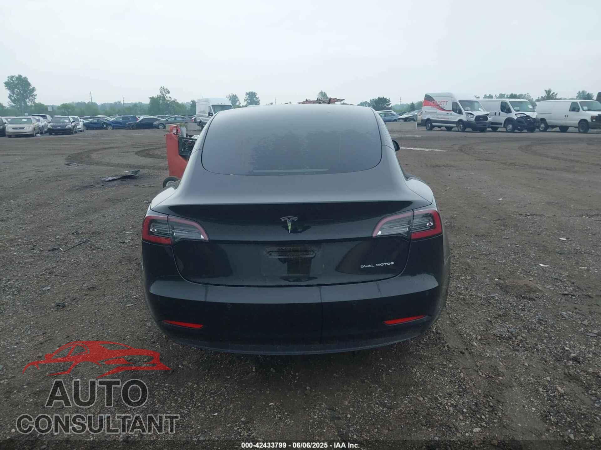 TESLA MODEL 3 2021 - 5YJ3E1EB6MF056210