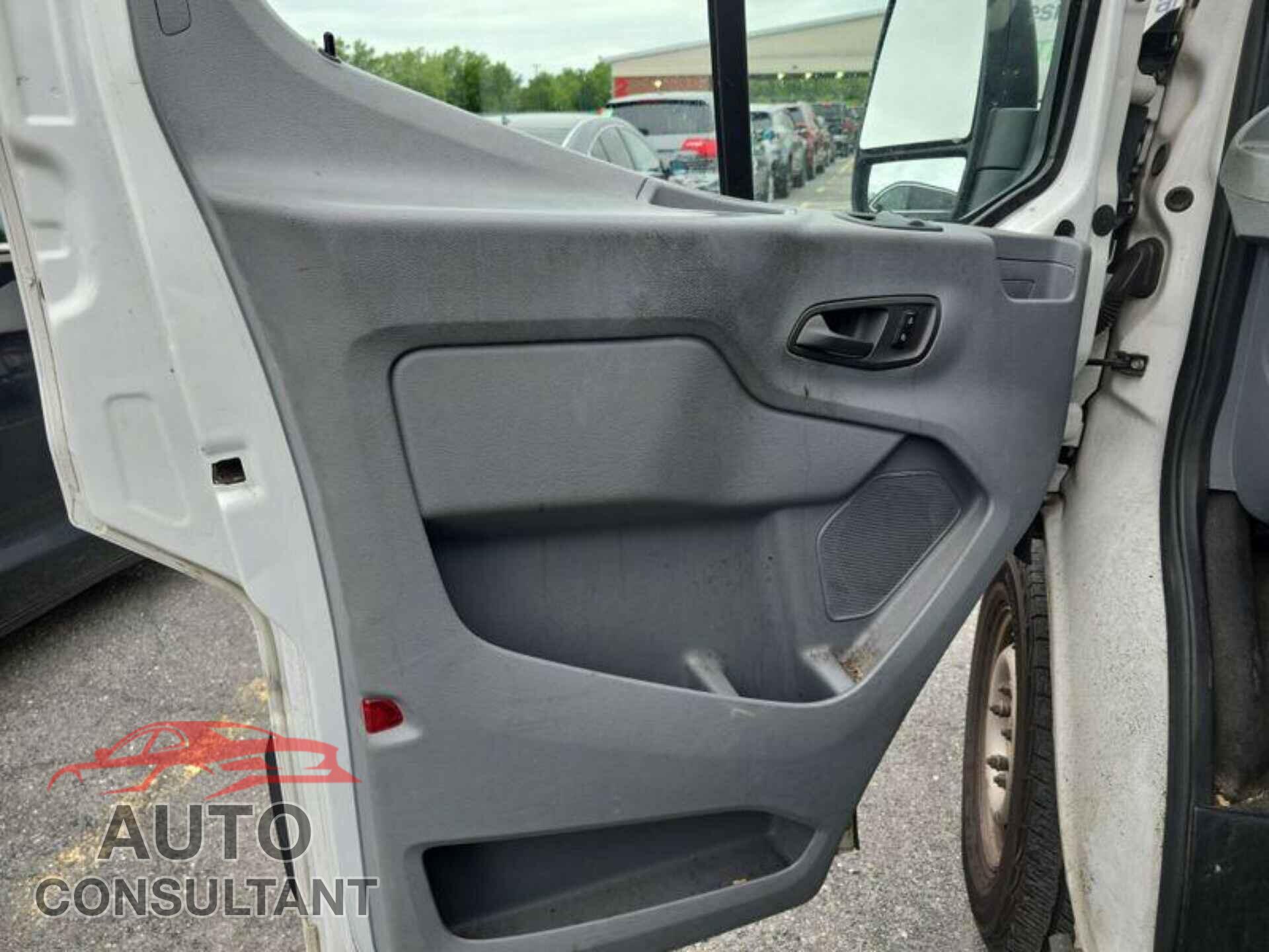 FORD TRANSIT 2018 - 1FTYE1YM2JKB51977