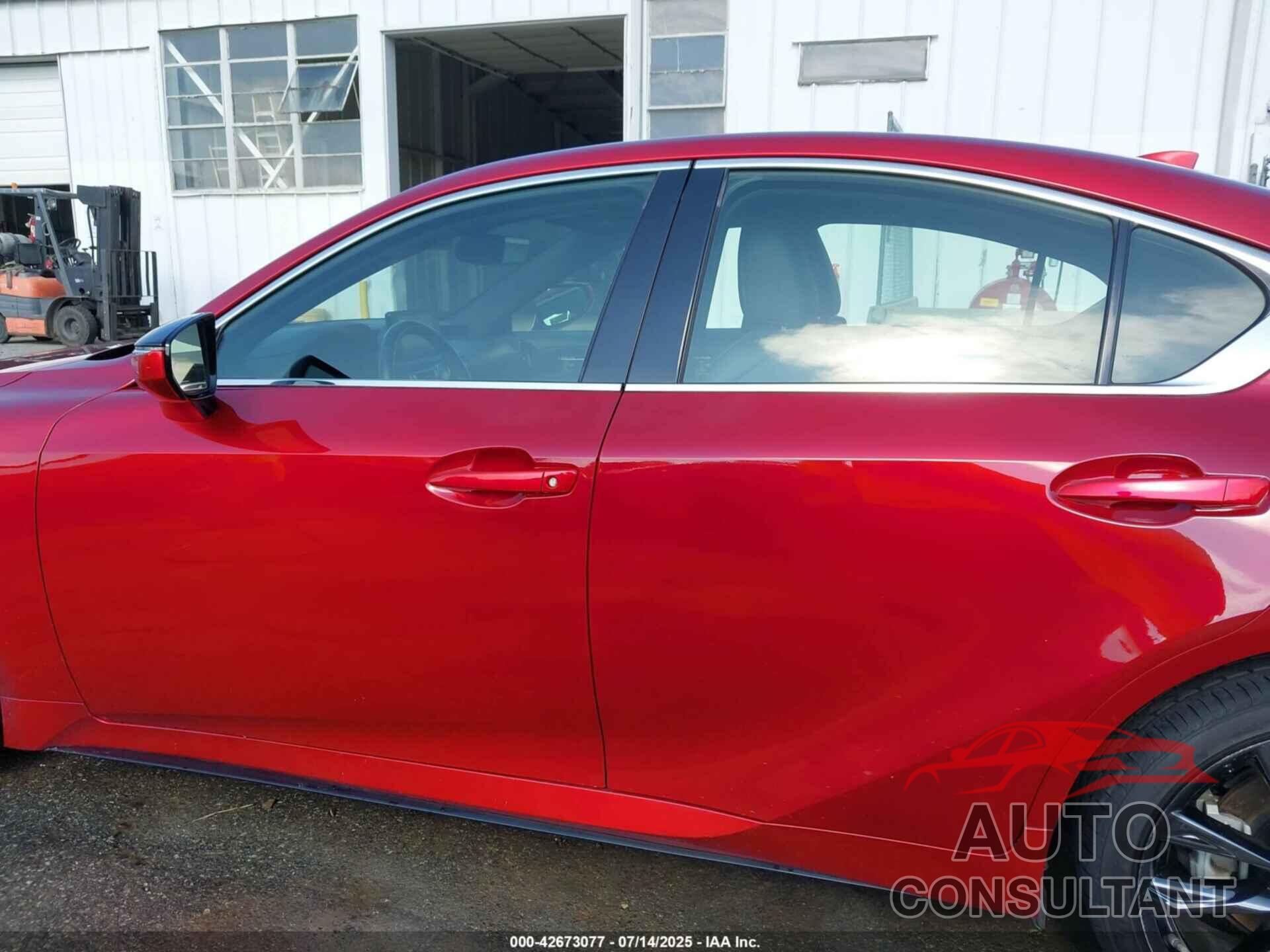 LEXUS IS 350 2021 - JTHGZ1B25M5039117