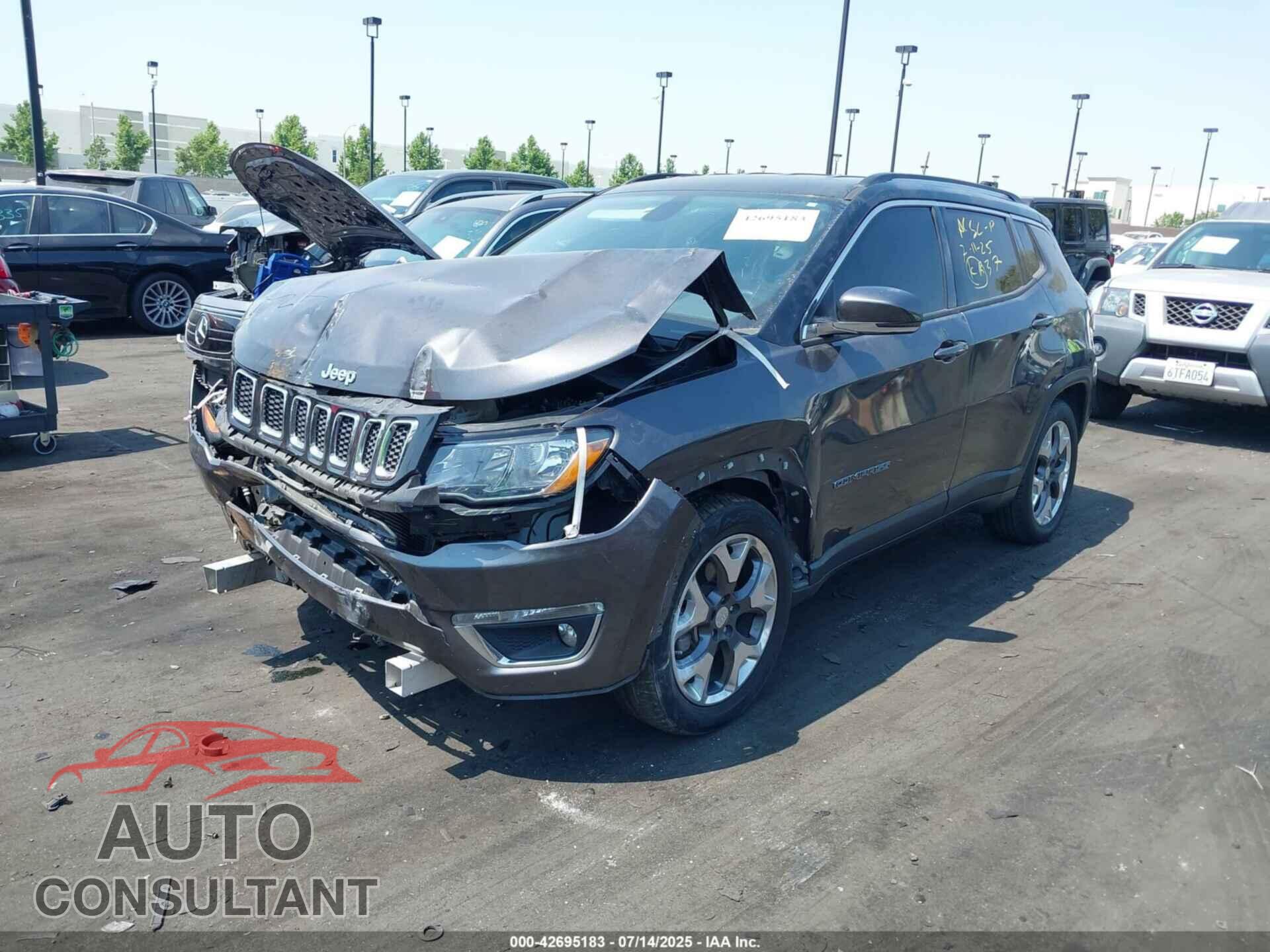 JEEP COMPASS 2019 - 3C4NJCCB7KT748901