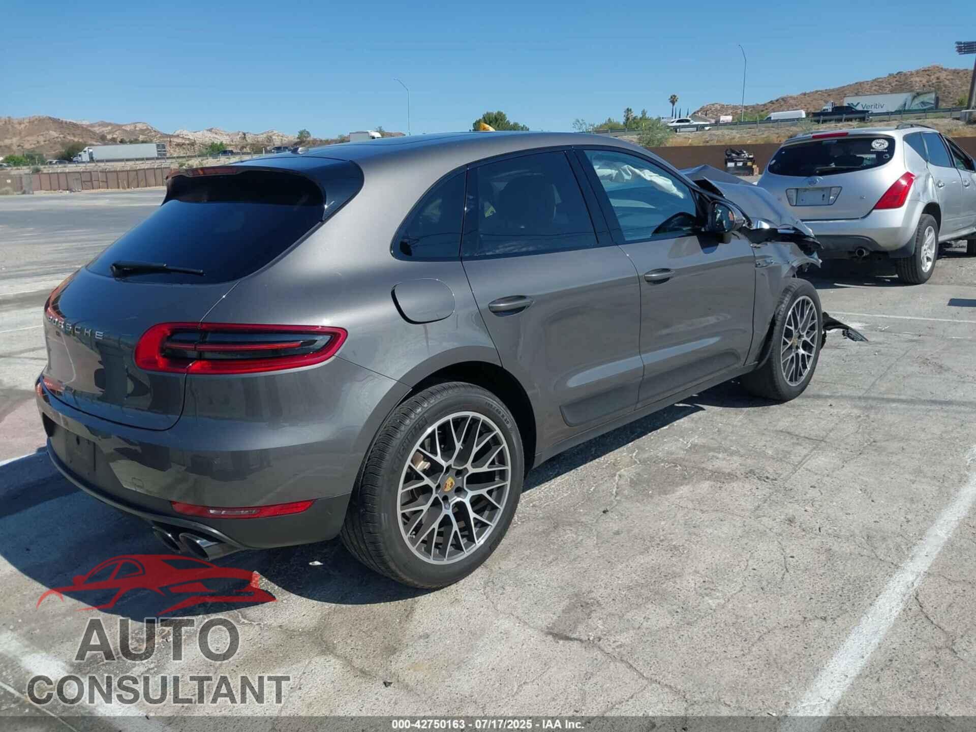 PORSCHE MACAN 2018 - WP1AA2A51JLB21481