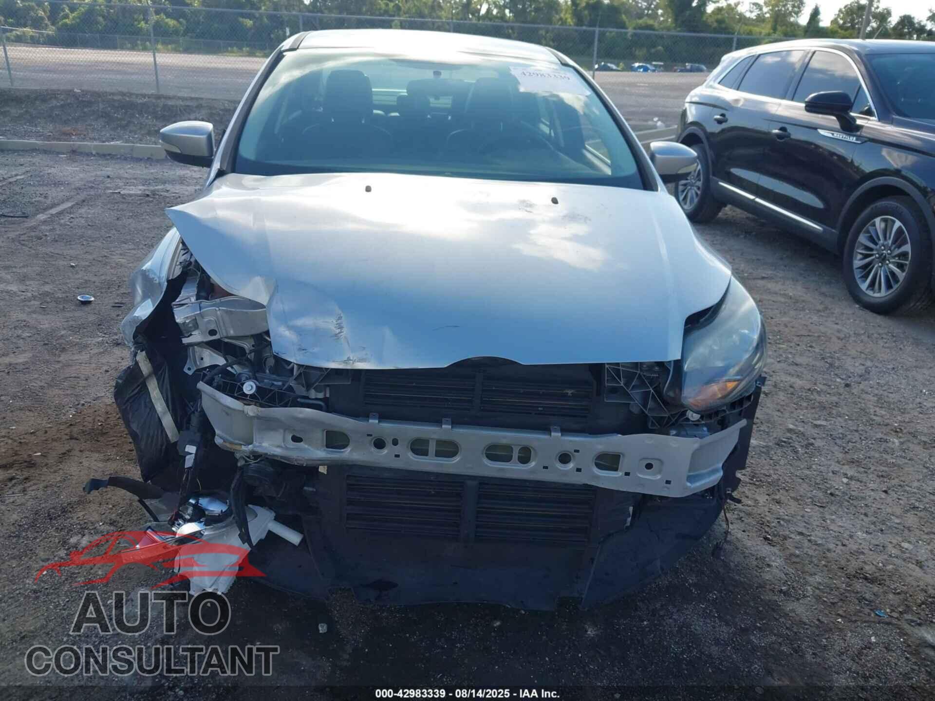 FORD FOCUS 2014 - 1FADP3J27EL463120