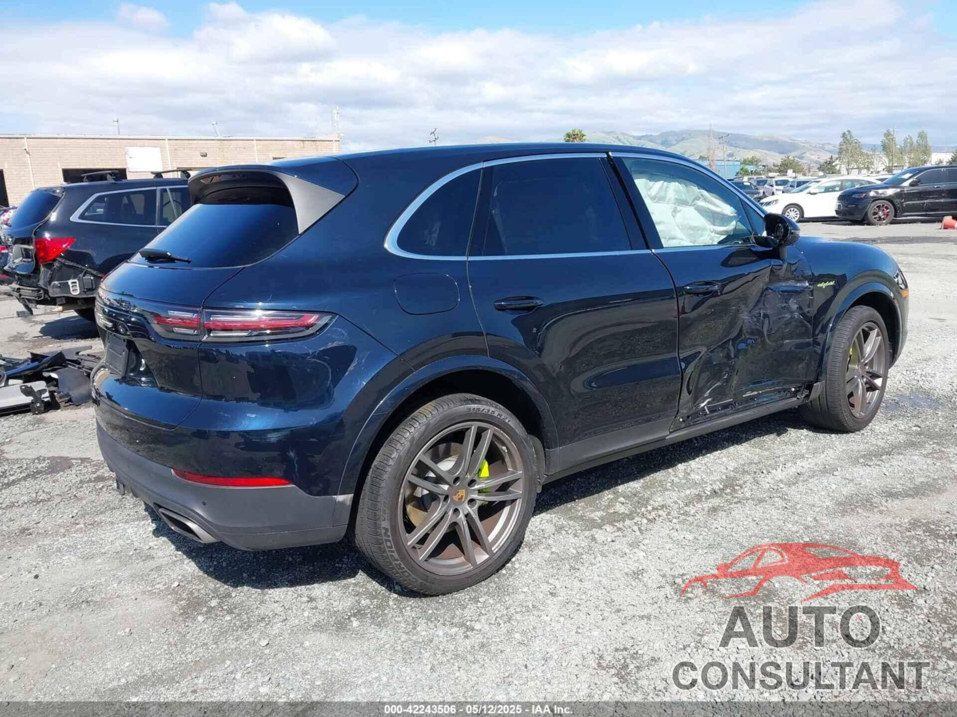 PORSCHE CAYENNE E-HYBRID 2023 - WP1AE2AY9PDA12252