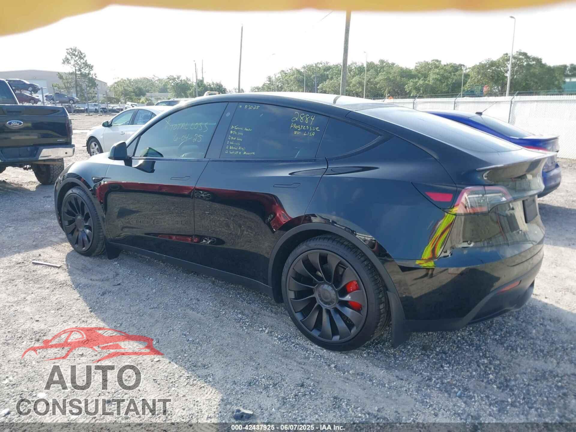 TESLA MODEL Y 2022 - 7SAYGDEF4NF515596