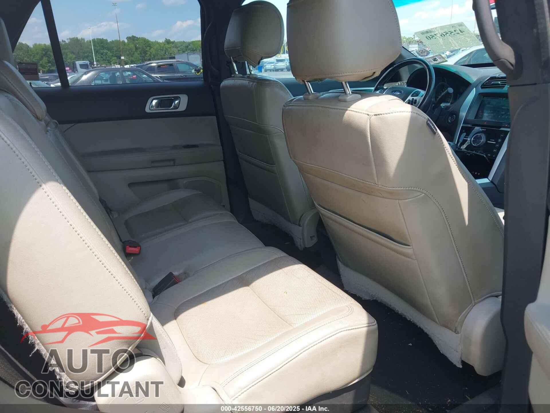 FORD EXPLORER 2011 - 1FMHK8F88BGA17076