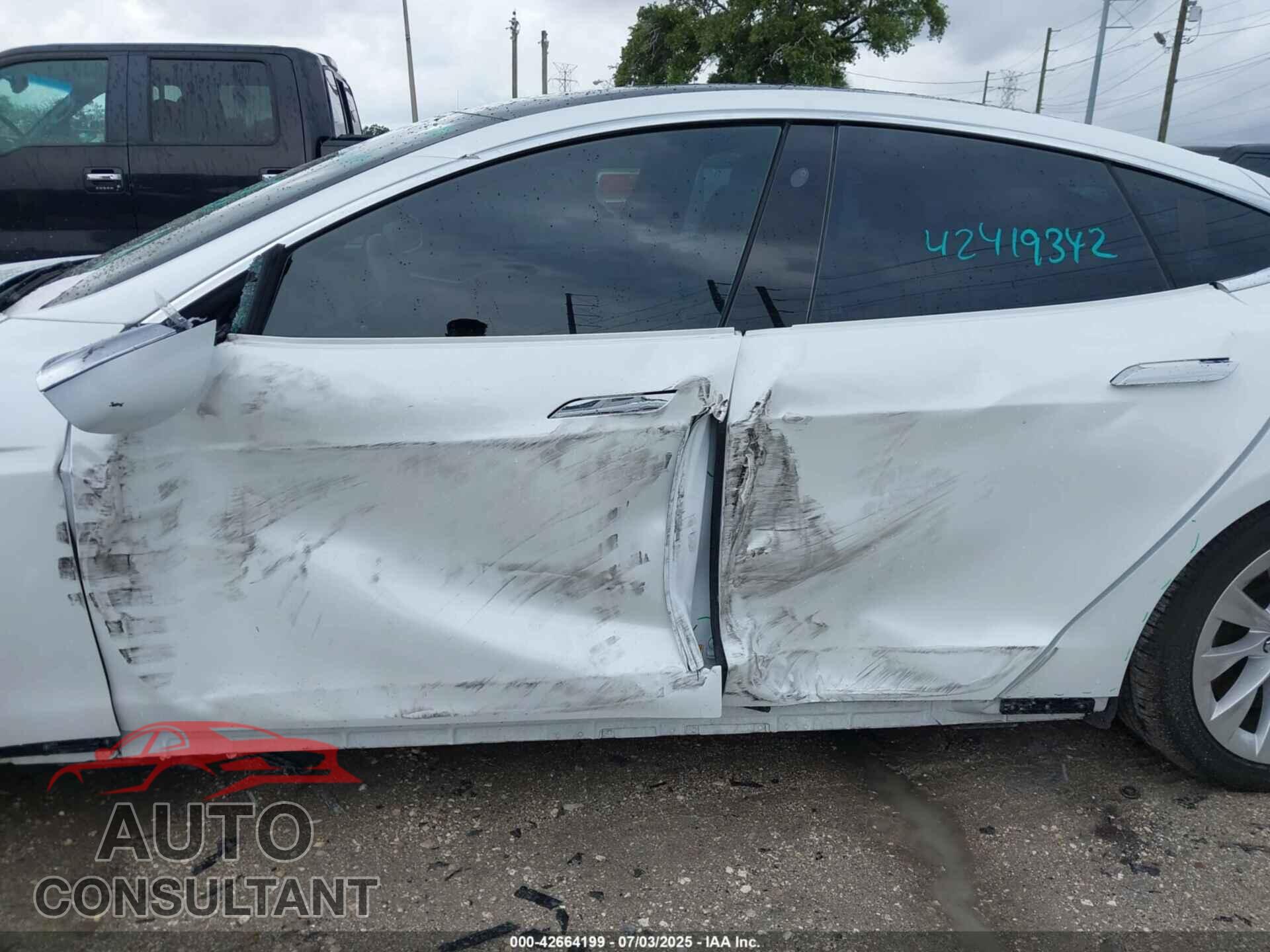 TESLA MODEL S 2020 - 5YJSA1E22LF353562