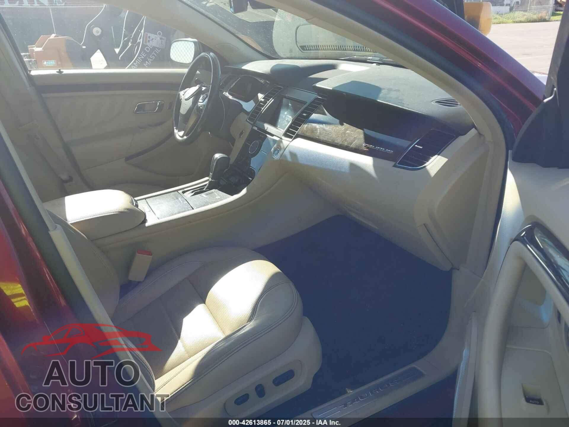 FORD TAURUS 2013 - 1FAHP2F8XDG133732