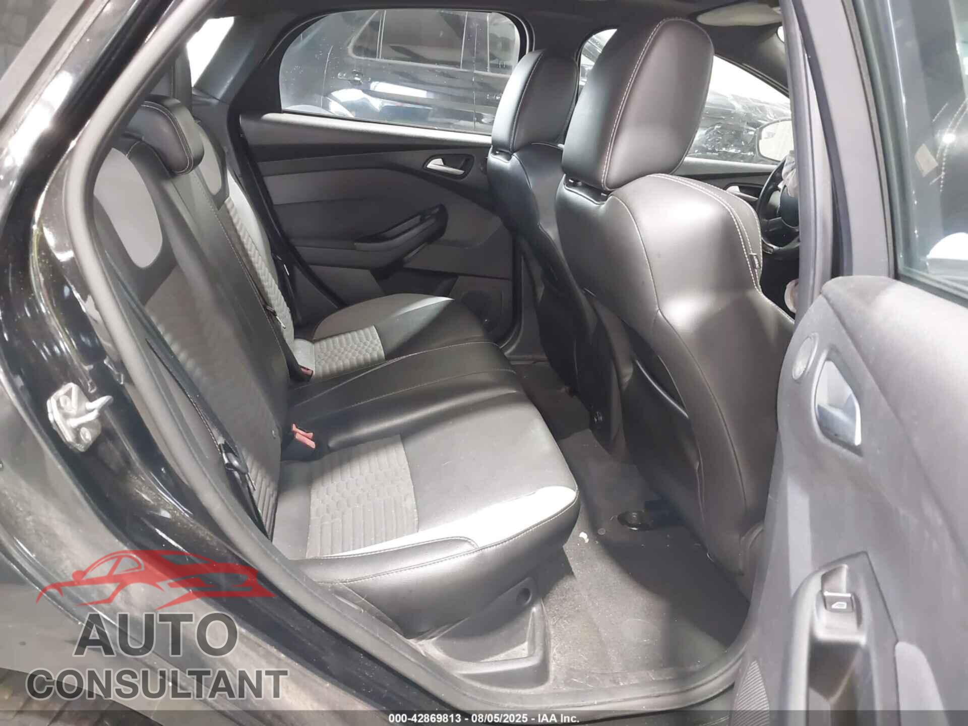 FORD FOCUS ST 2013 - 1FADP3L9XDL260215