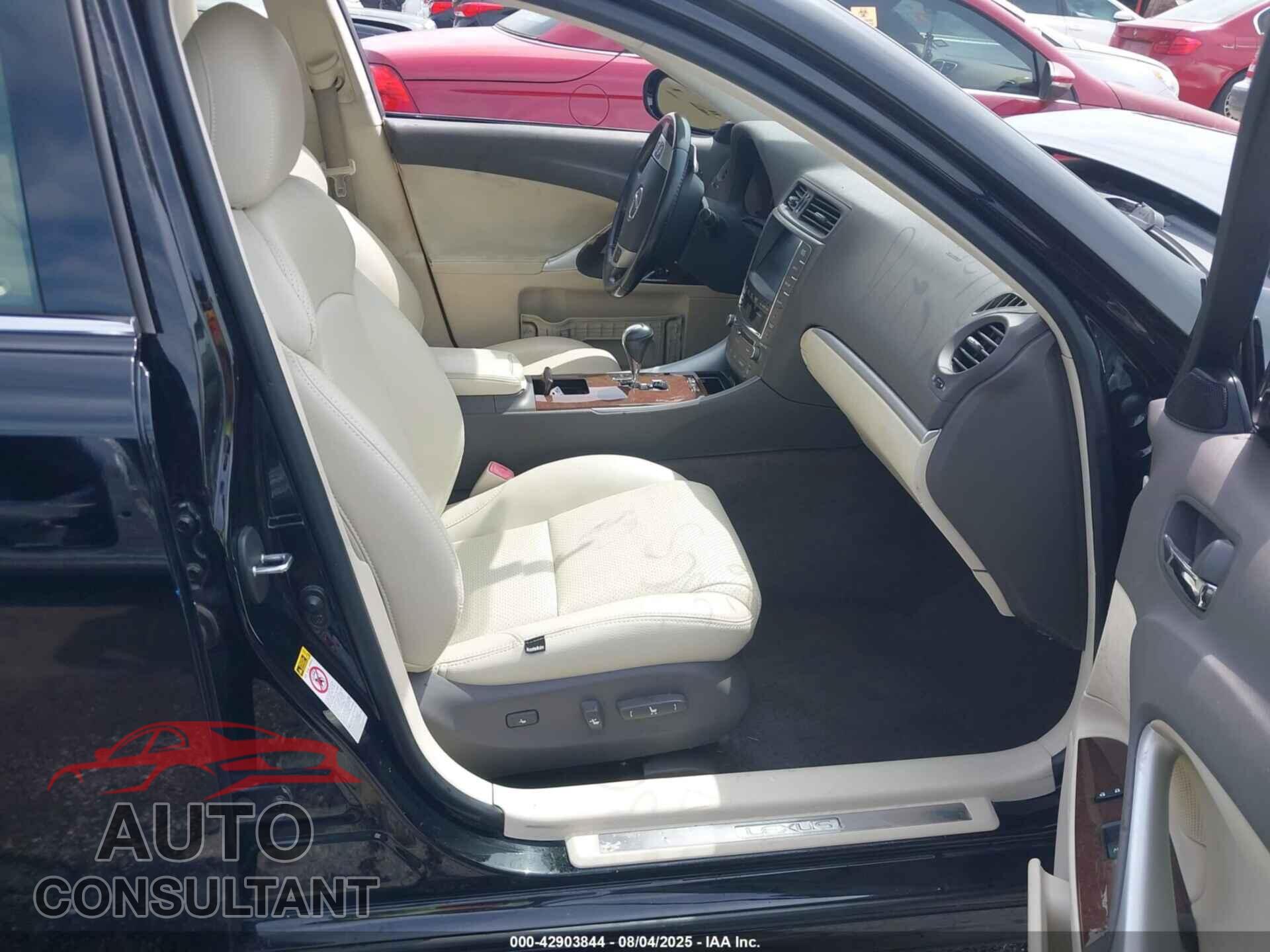 LEXUS IS 350 2012 - JTHCE5C27C5002178