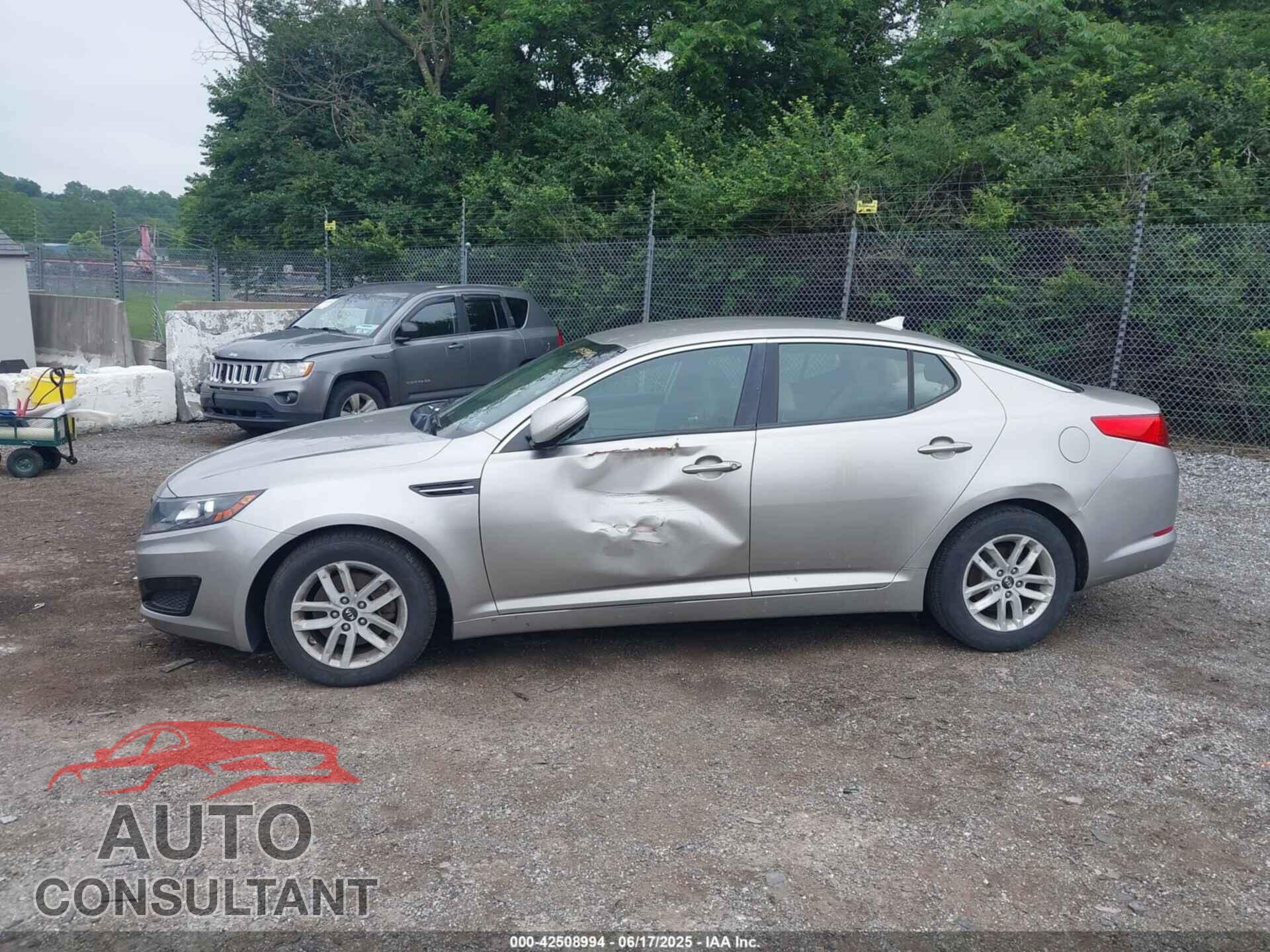 KIA OPTIMA 2011 - KNAGM4A78B5059340