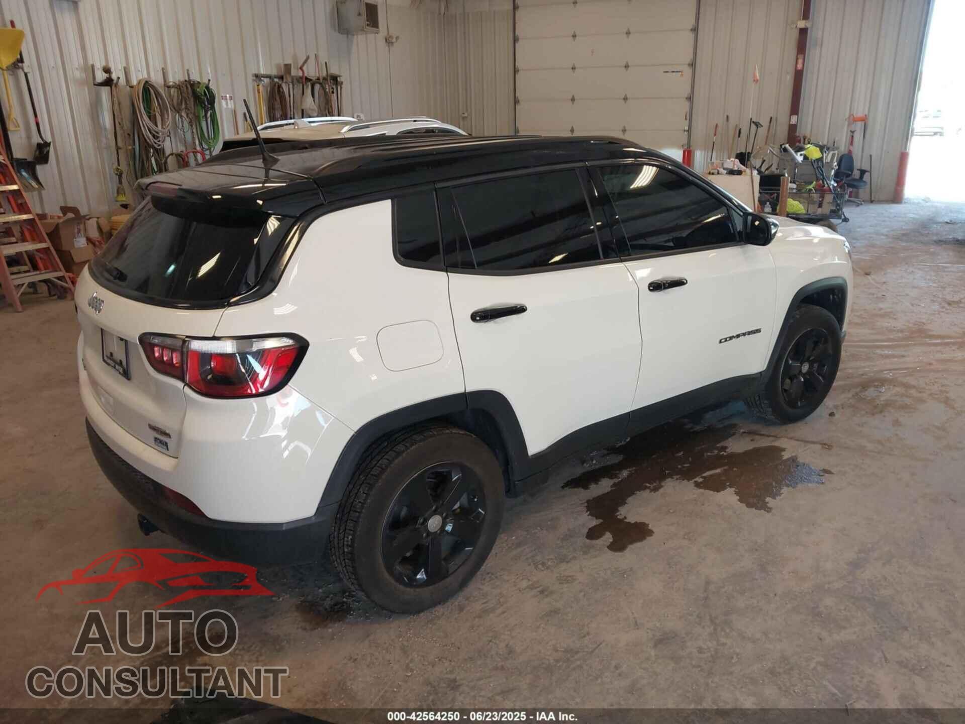 JEEP COMPASS 2018 - 3C4NJDBBXJT349731