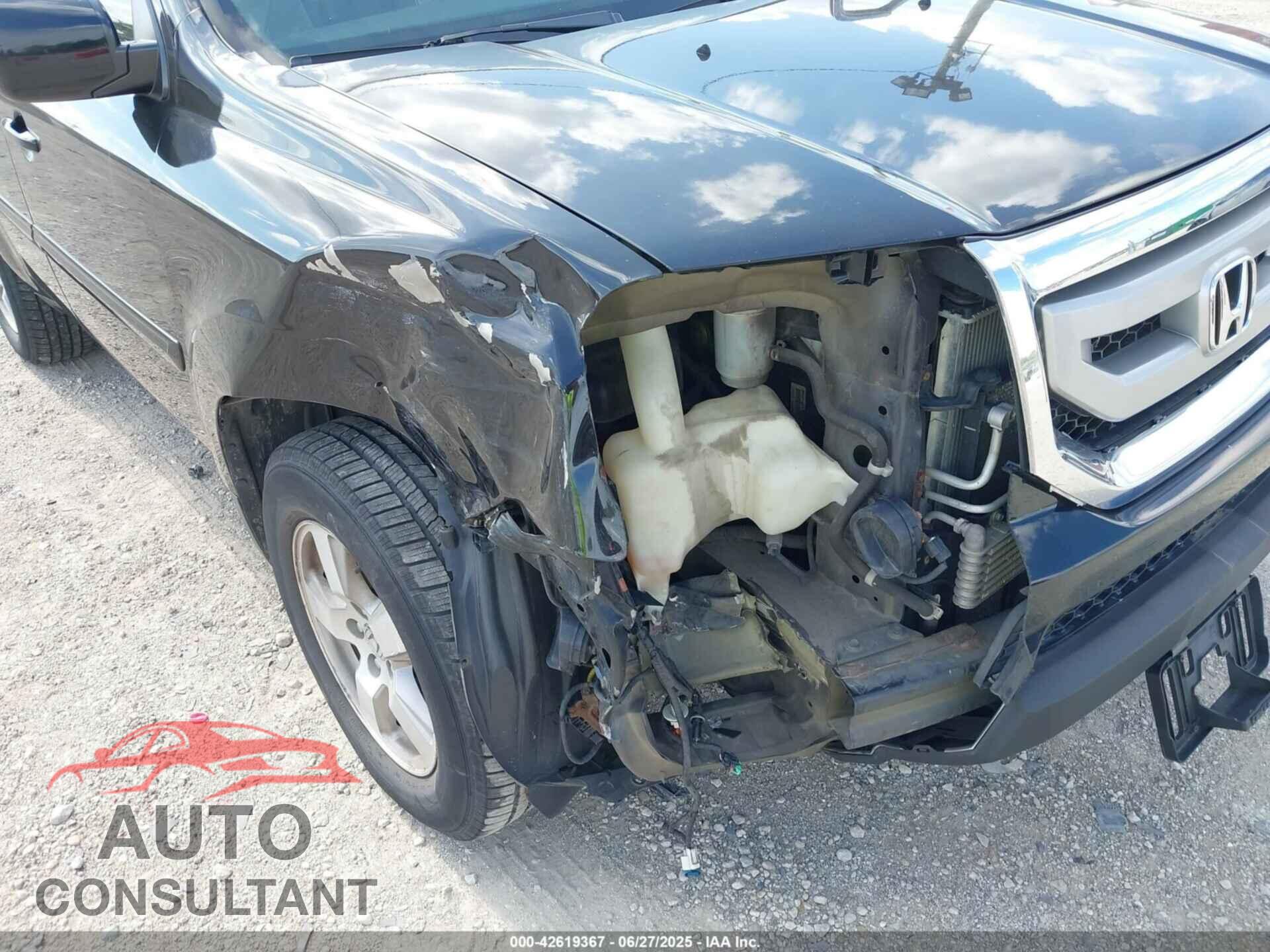 HONDA PILOT 2011 - 5FNYF4H73BB096835