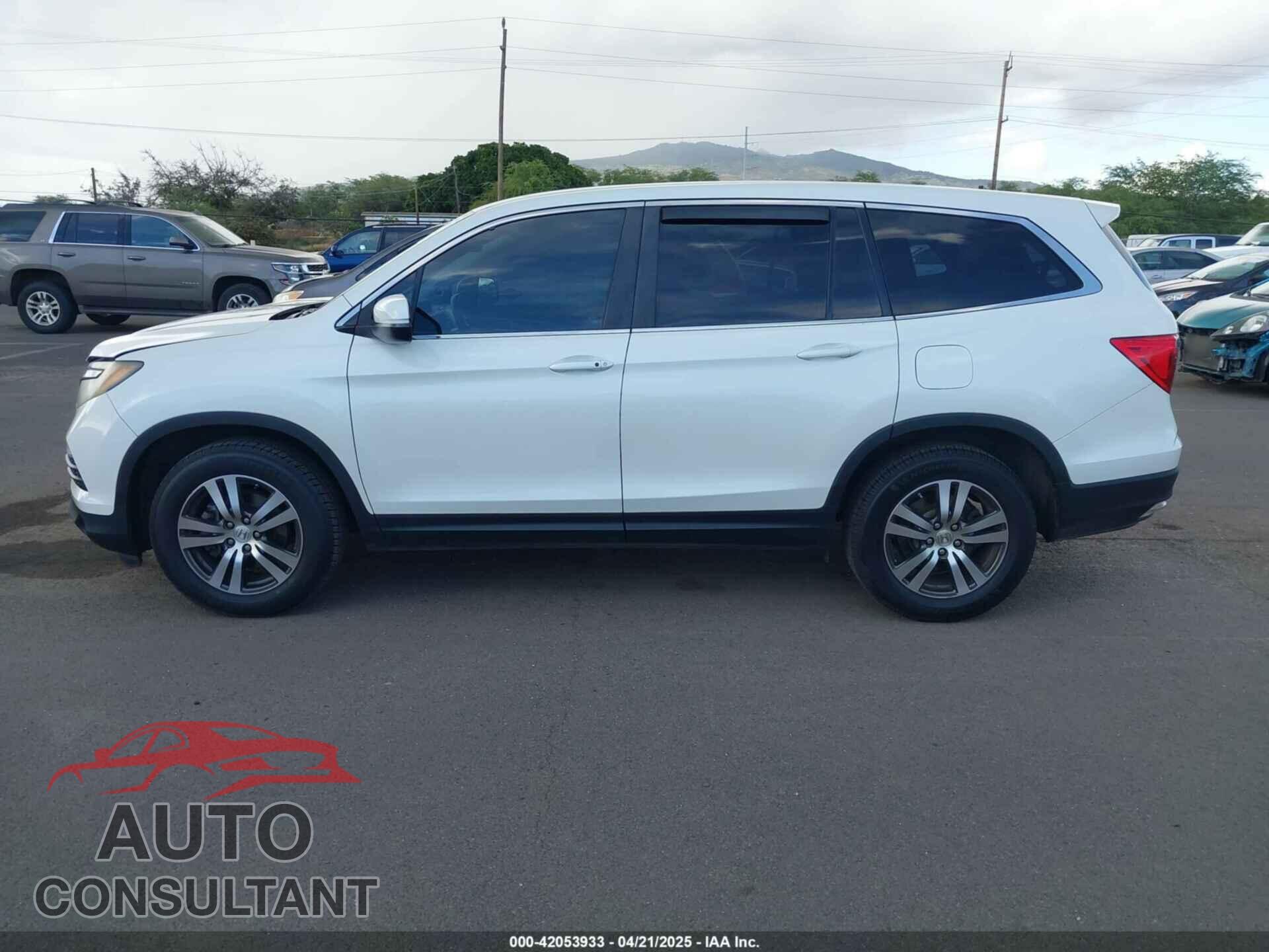 HONDA PILOT 2017 - 5FNYF5H36HB023020