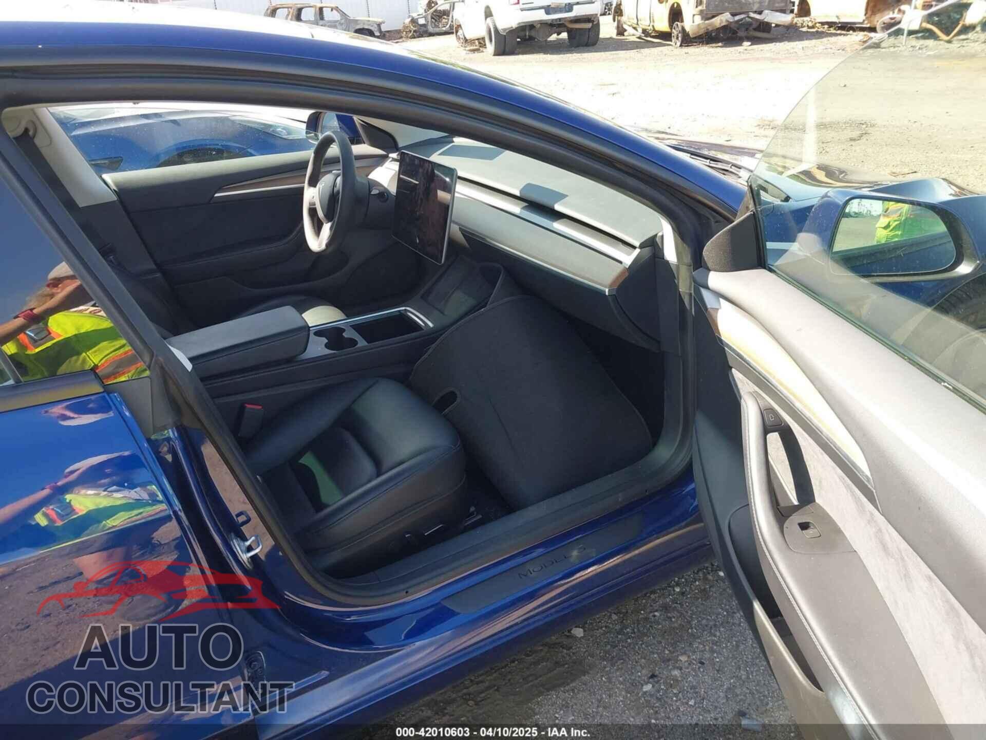 TESLA MODEL 3 2023 - 5YJ3E1EB0PF620745